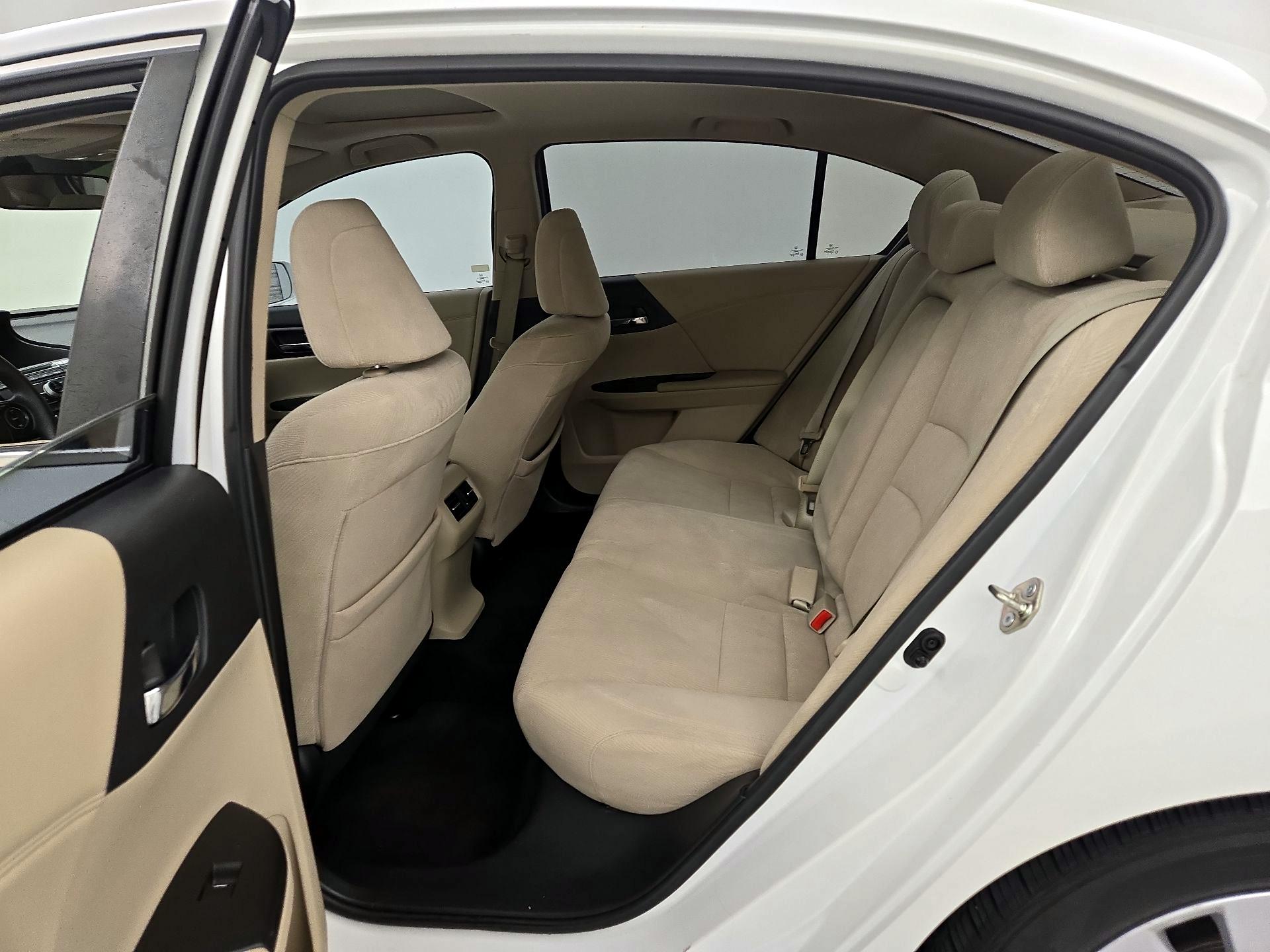 Thumbnail: 2015 Honda Accord - 20