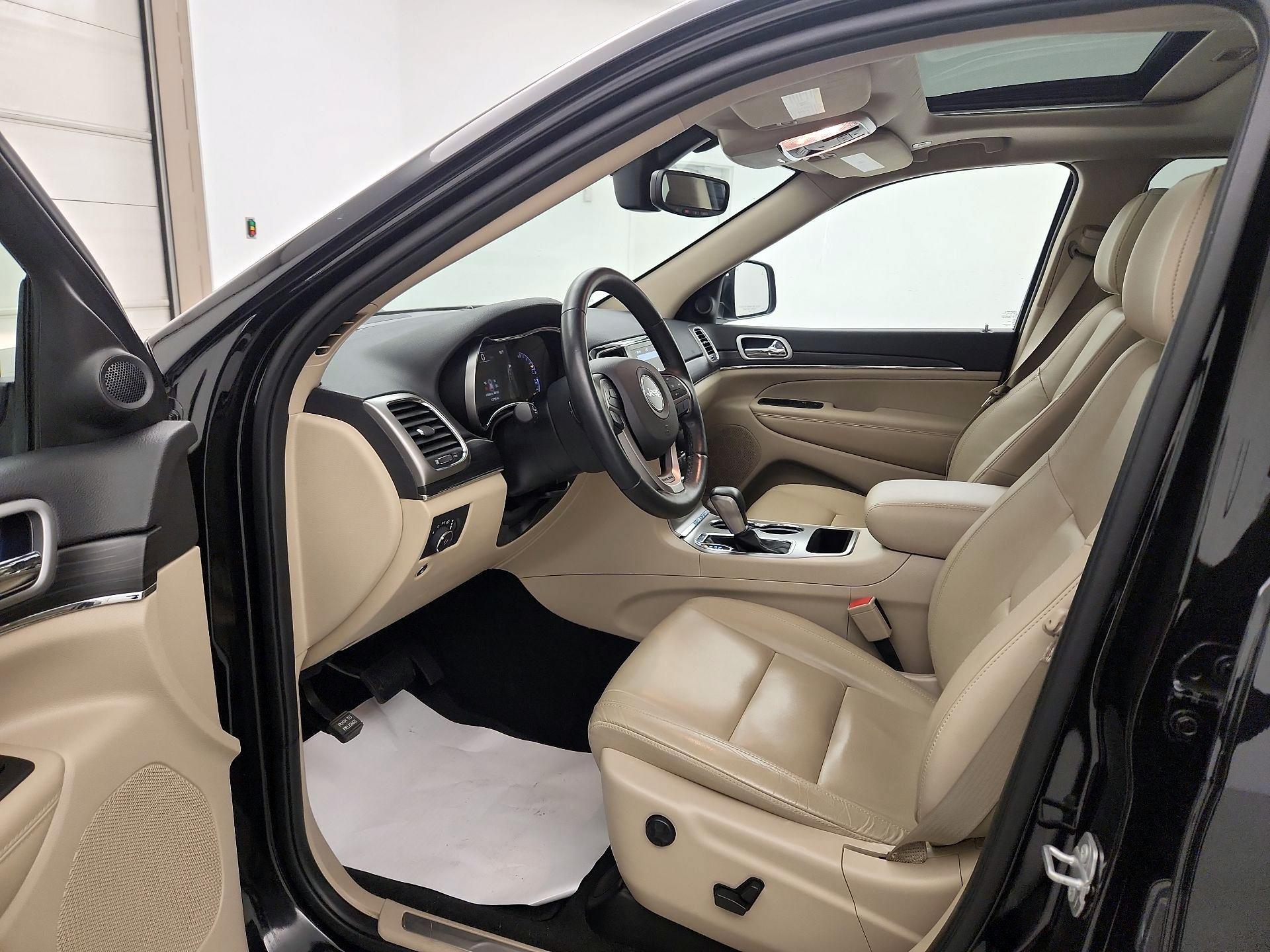 Thumbnail: 2022 Jeep Grand Cherokee - 11