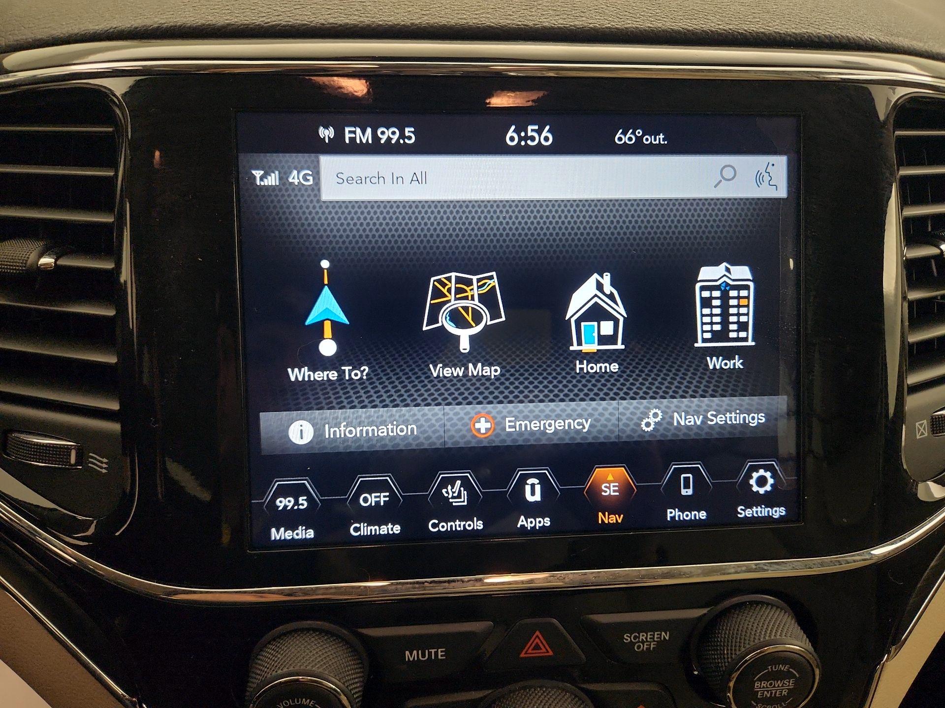 Thumbnail: 2022 Jeep Grand Cherokee - 14