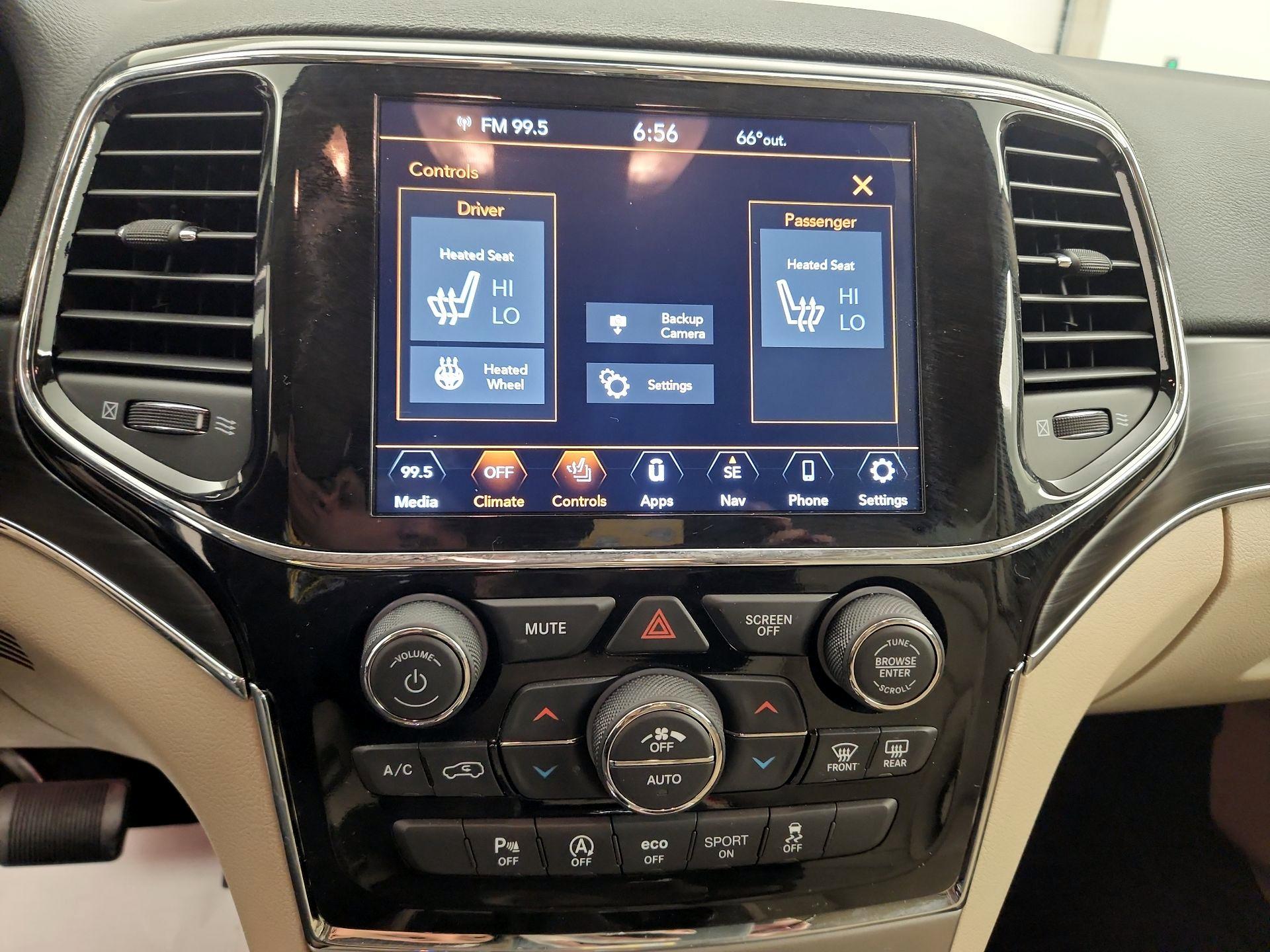 Thumbnail: 2022 Jeep Grand Cherokee - 17