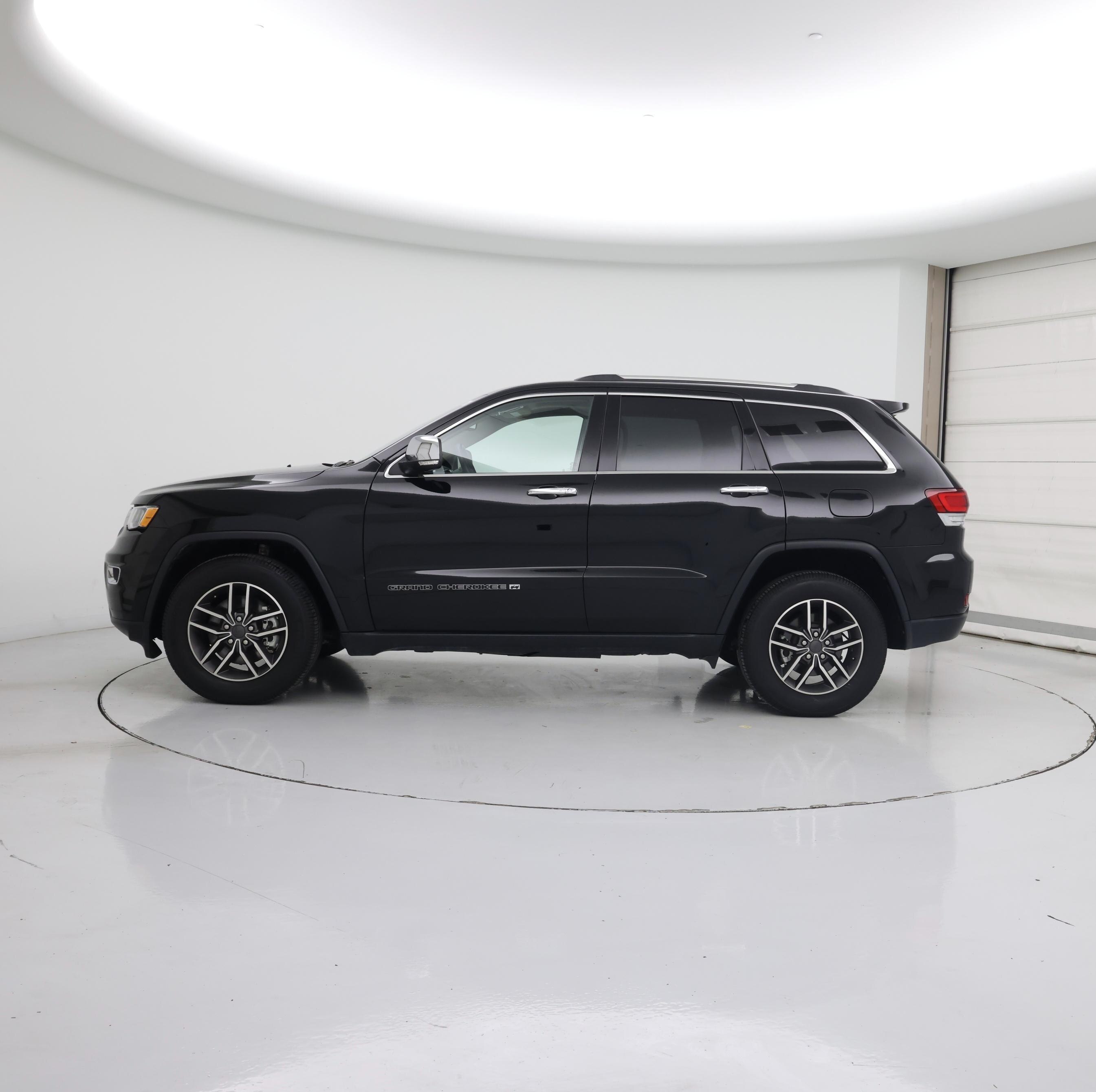 Thumbnail: 2022 Jeep Grand Cherokee - 3