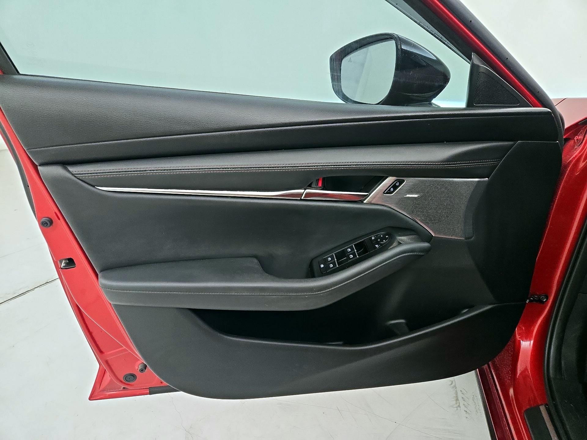 Thumbnail: 2019 Mazda Mazda3 - 12