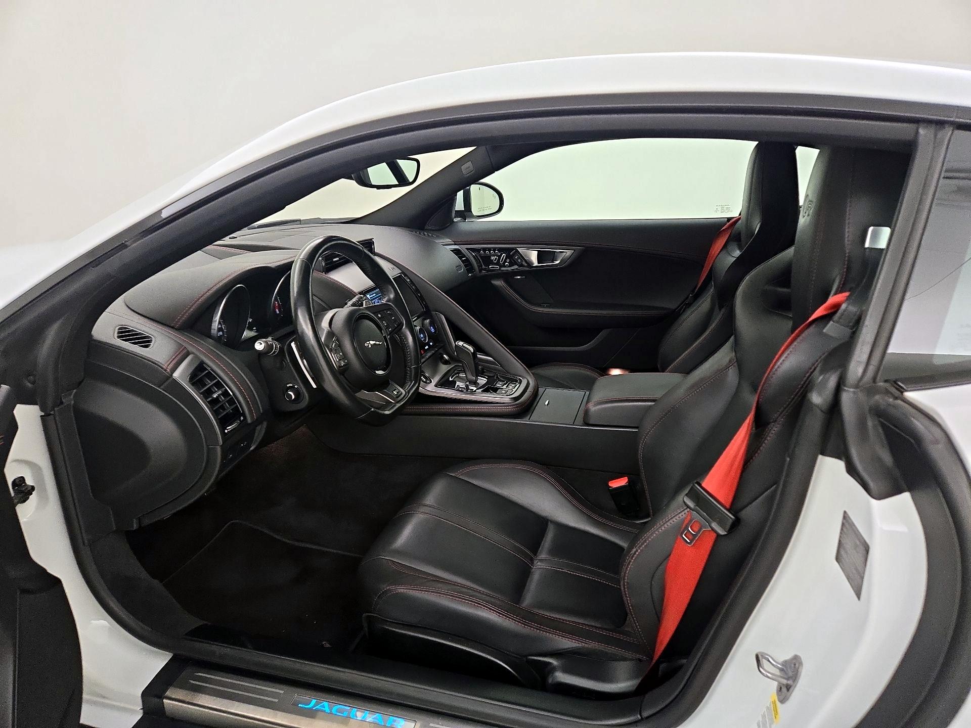 Thumbnail: 2017 Jaguar F-Type - 11