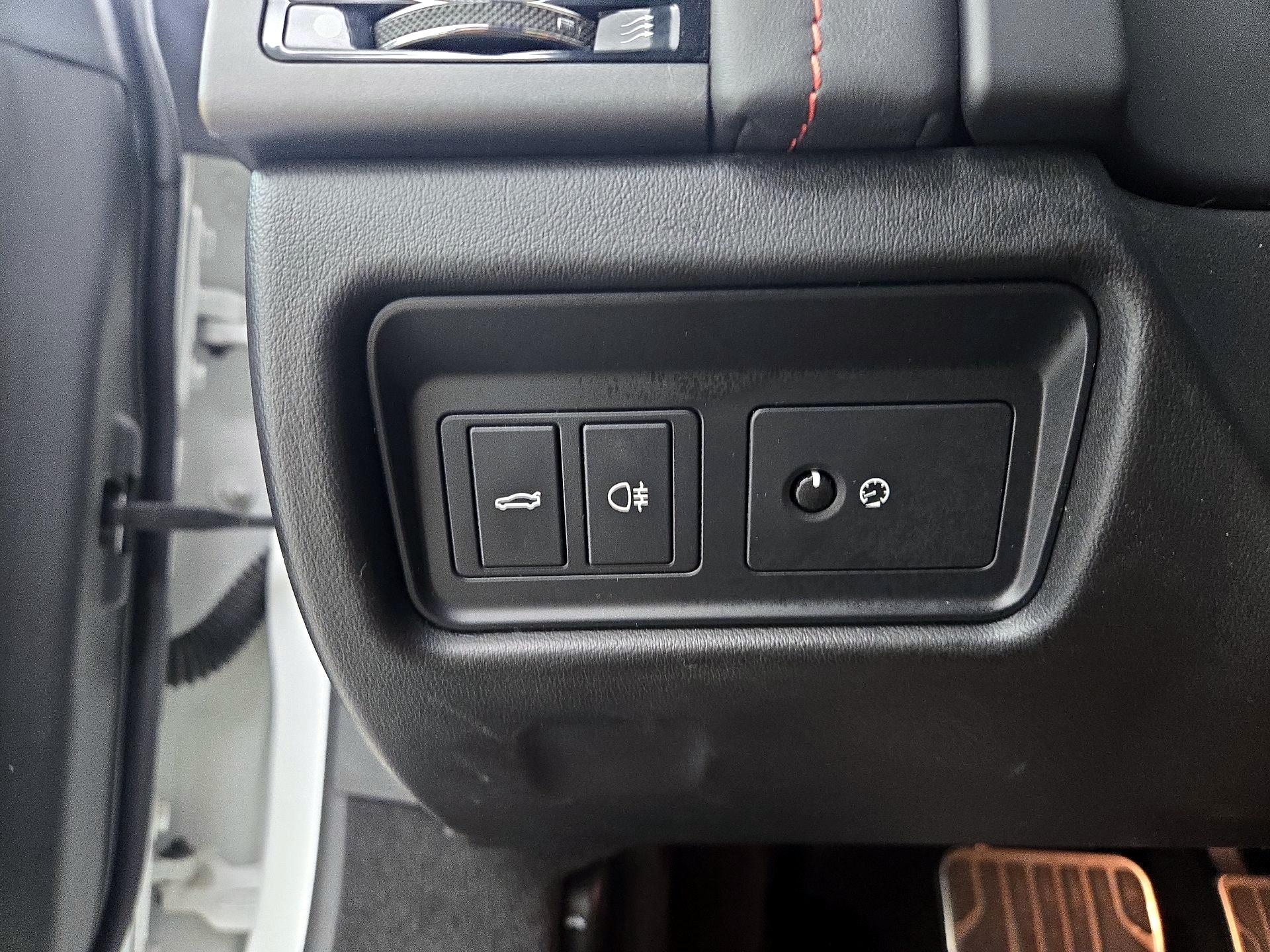 Thumbnail: 2017 Jaguar F-Type - 13