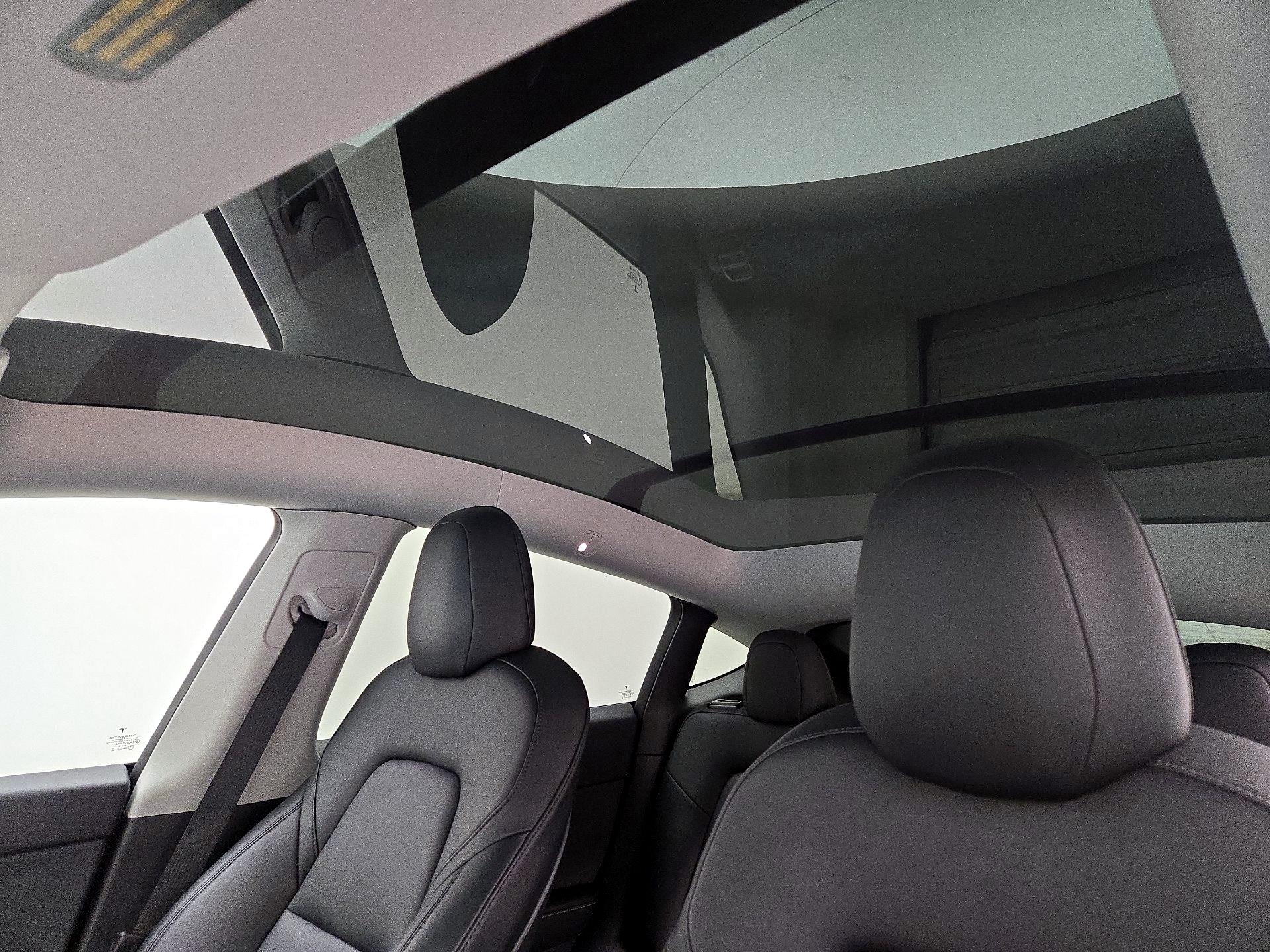 Thumbnail: 2022 Tesla Model Y - 18