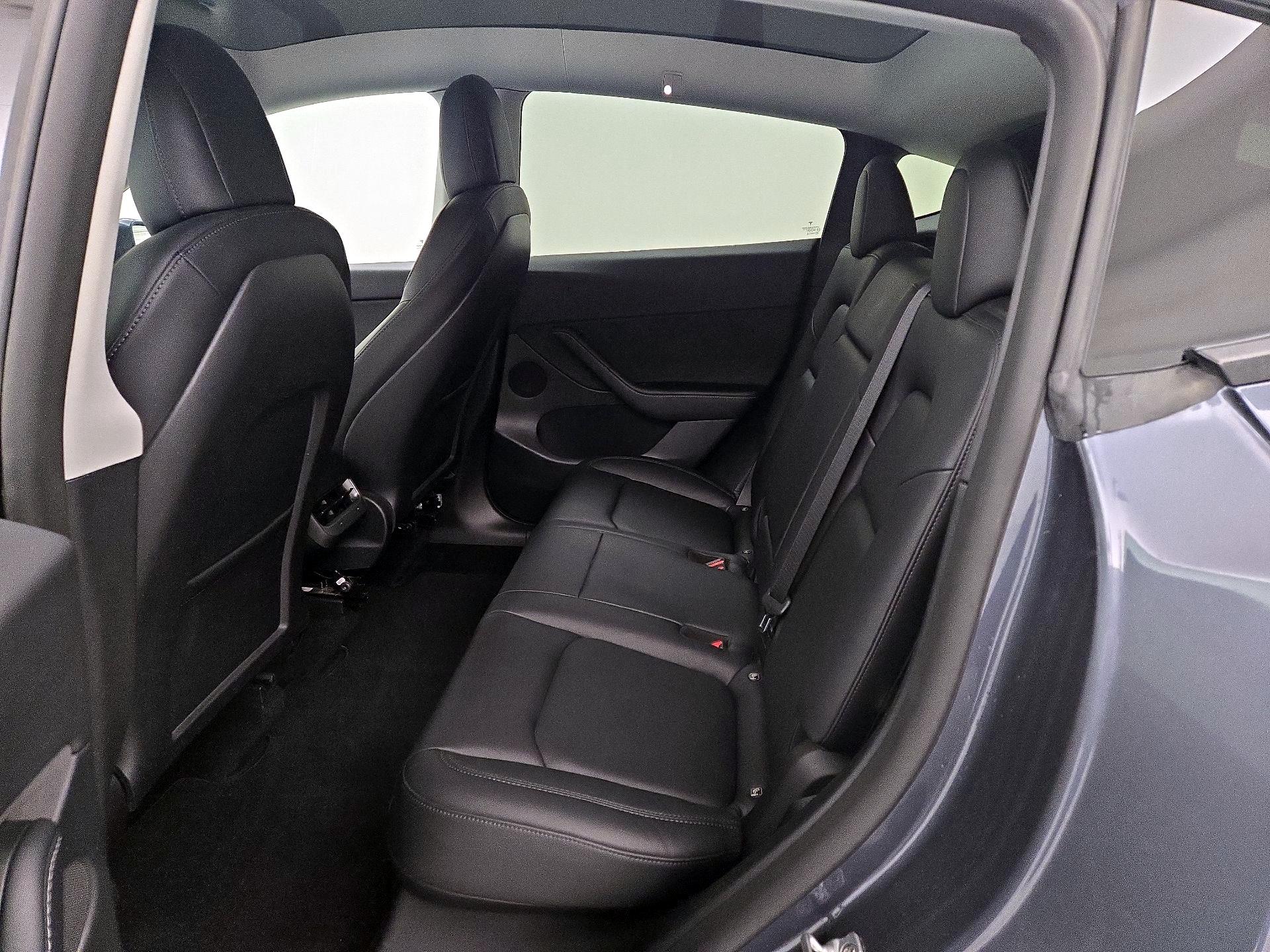 Thumbnail: 2022 Tesla Model Y - 19