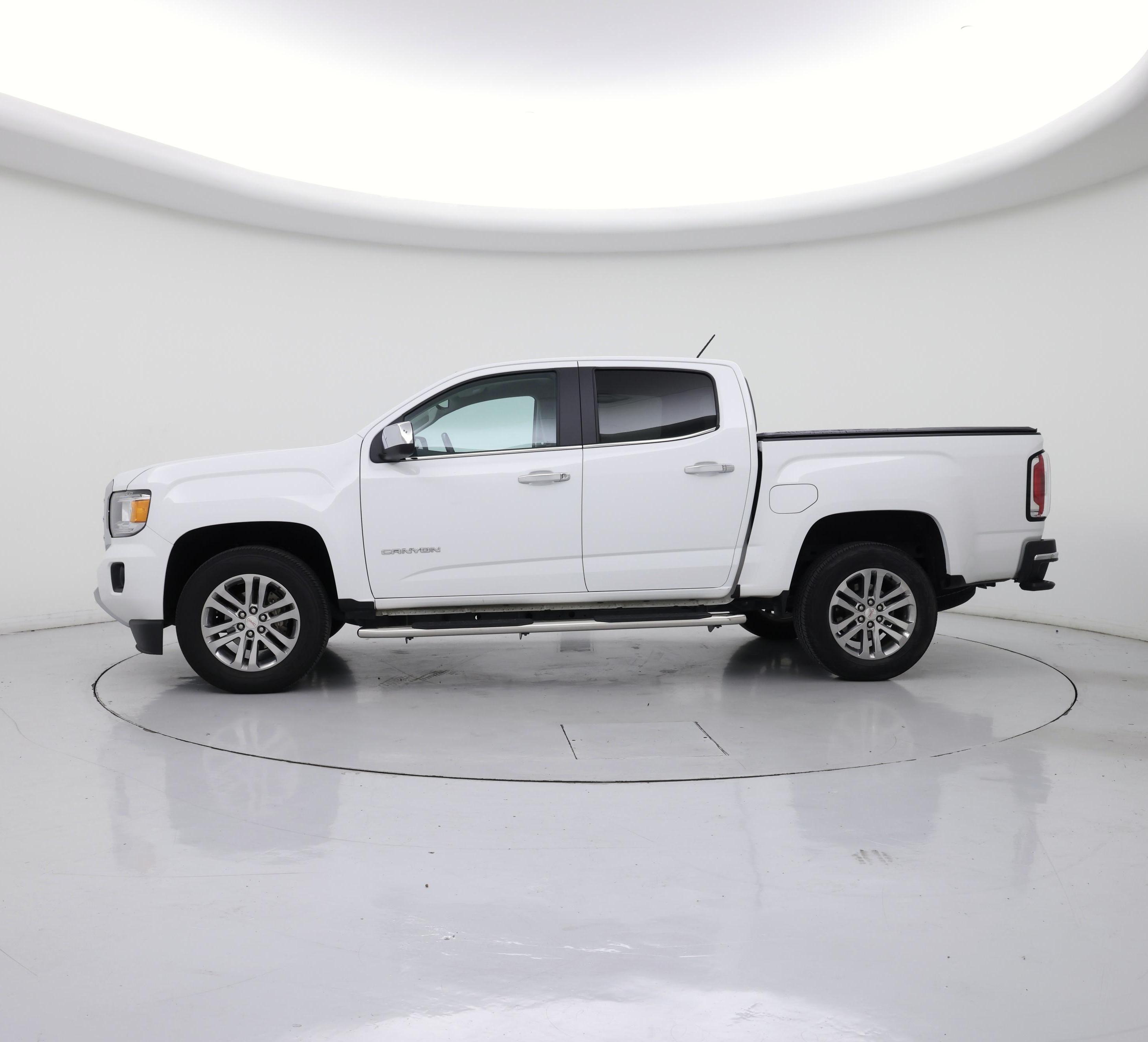 Thumbnail: 2020 GMC Canyon - 3