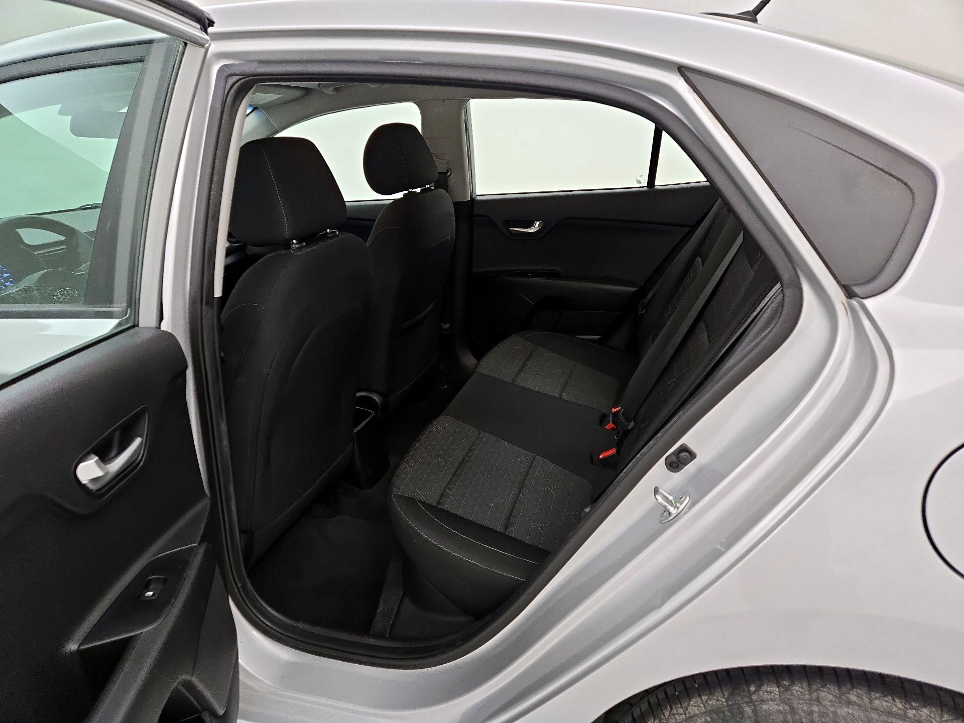 Thumbnail: 2020 Kia Rio - 19