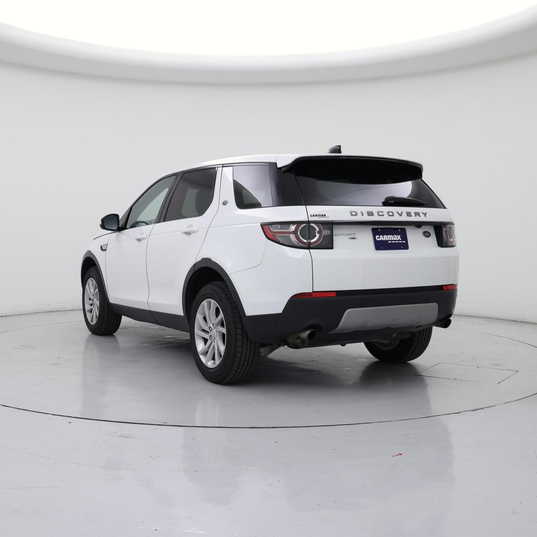 Thumbnail: 2017 Land Rover Discovery Sport - 2