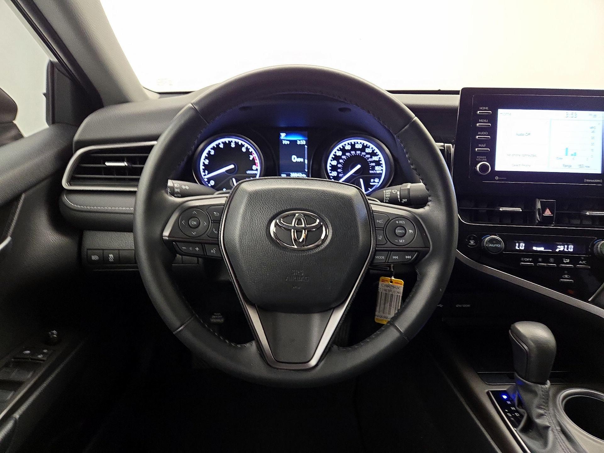 Thumbnail: 2023 Toyota Camry - 10