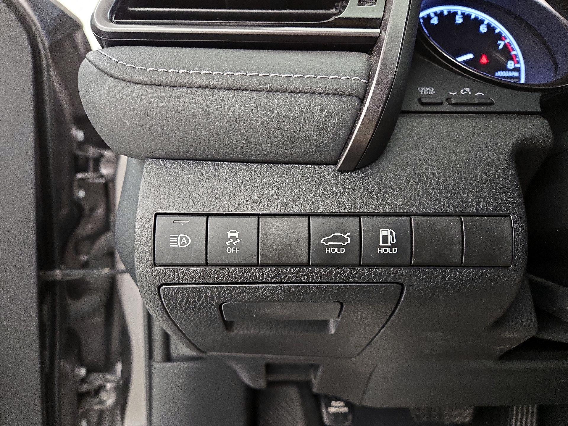 Thumbnail: 2023 Toyota Camry - 13