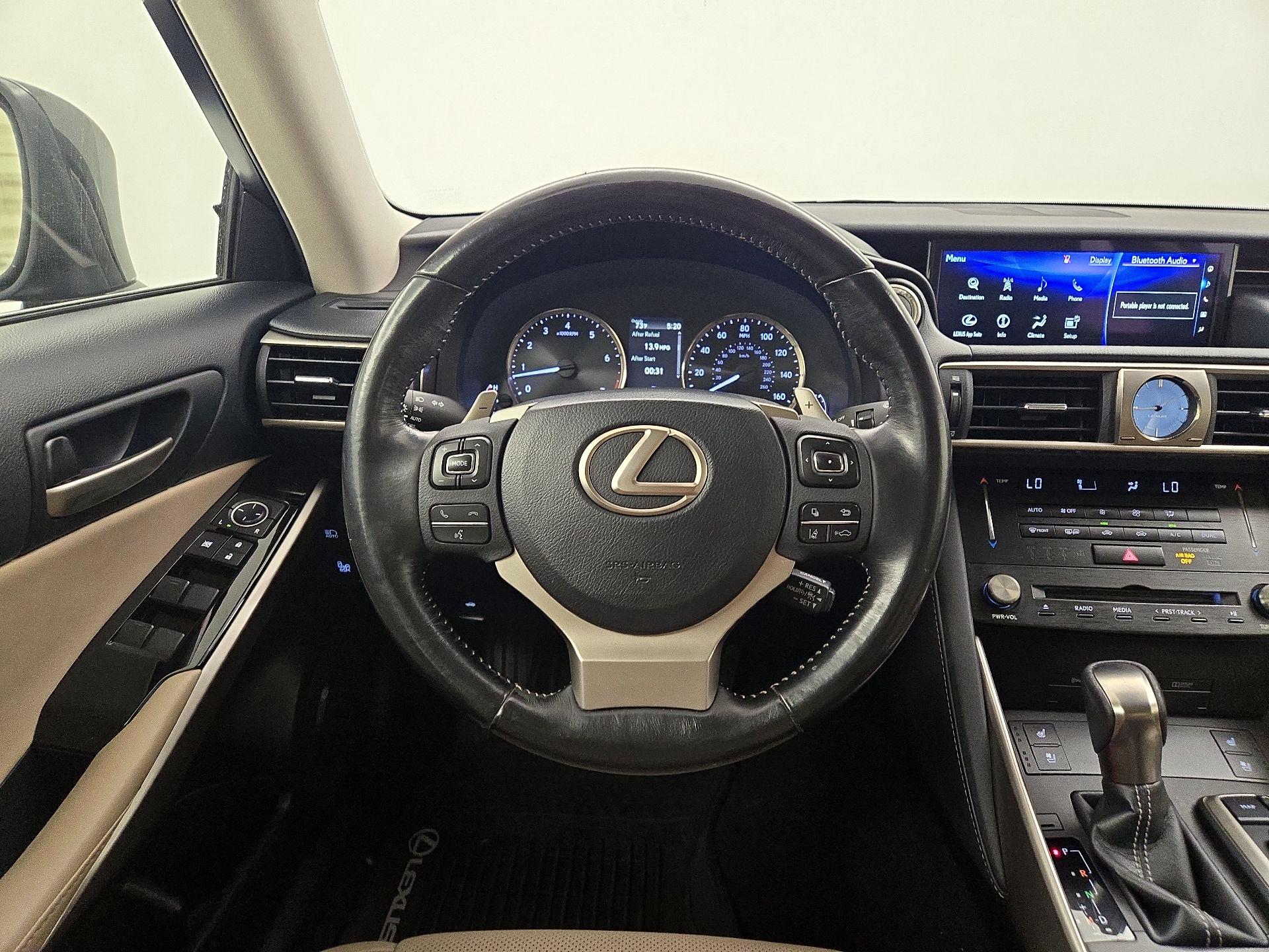 Thumbnail: 2017 Lexus IS - 10