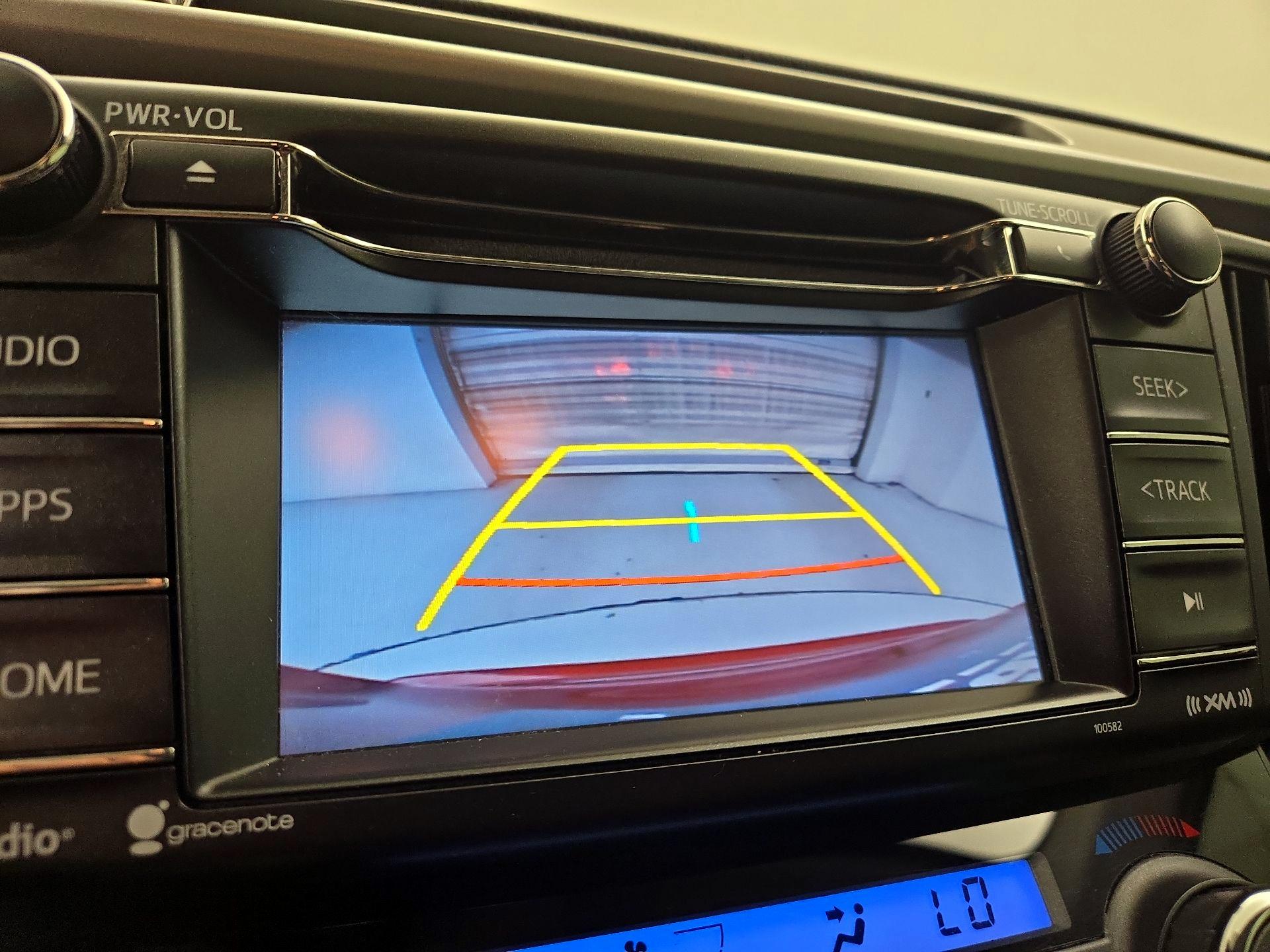 Thumbnail: 2018 Toyota RAV4 - 14