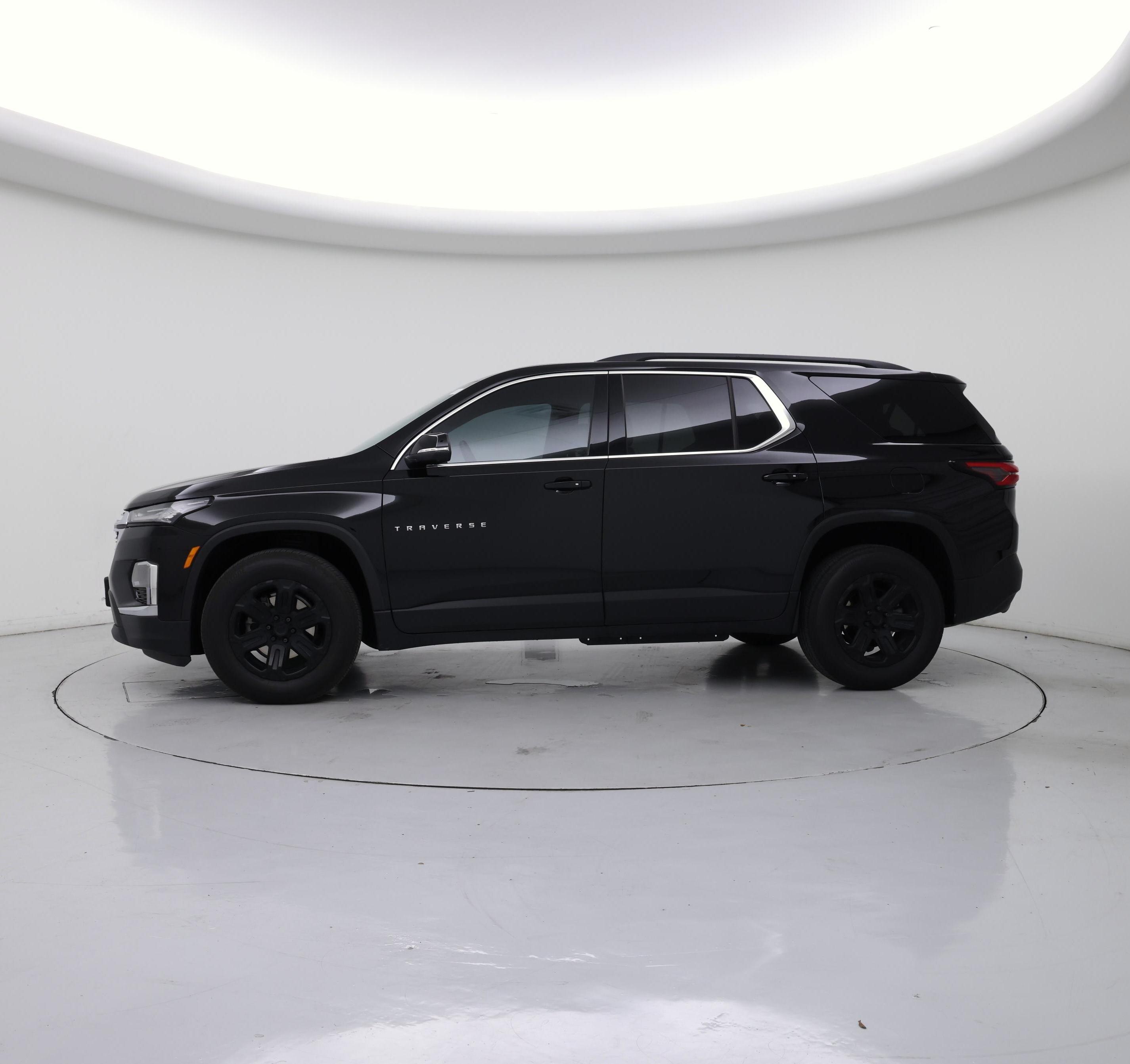 Thumbnail: 2023 Chevrolet Traverse - 3