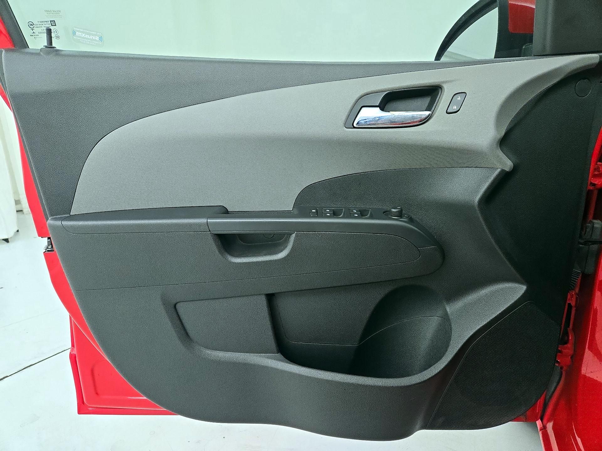 Thumbnail: 2015 Chevrolet Sonic - 12