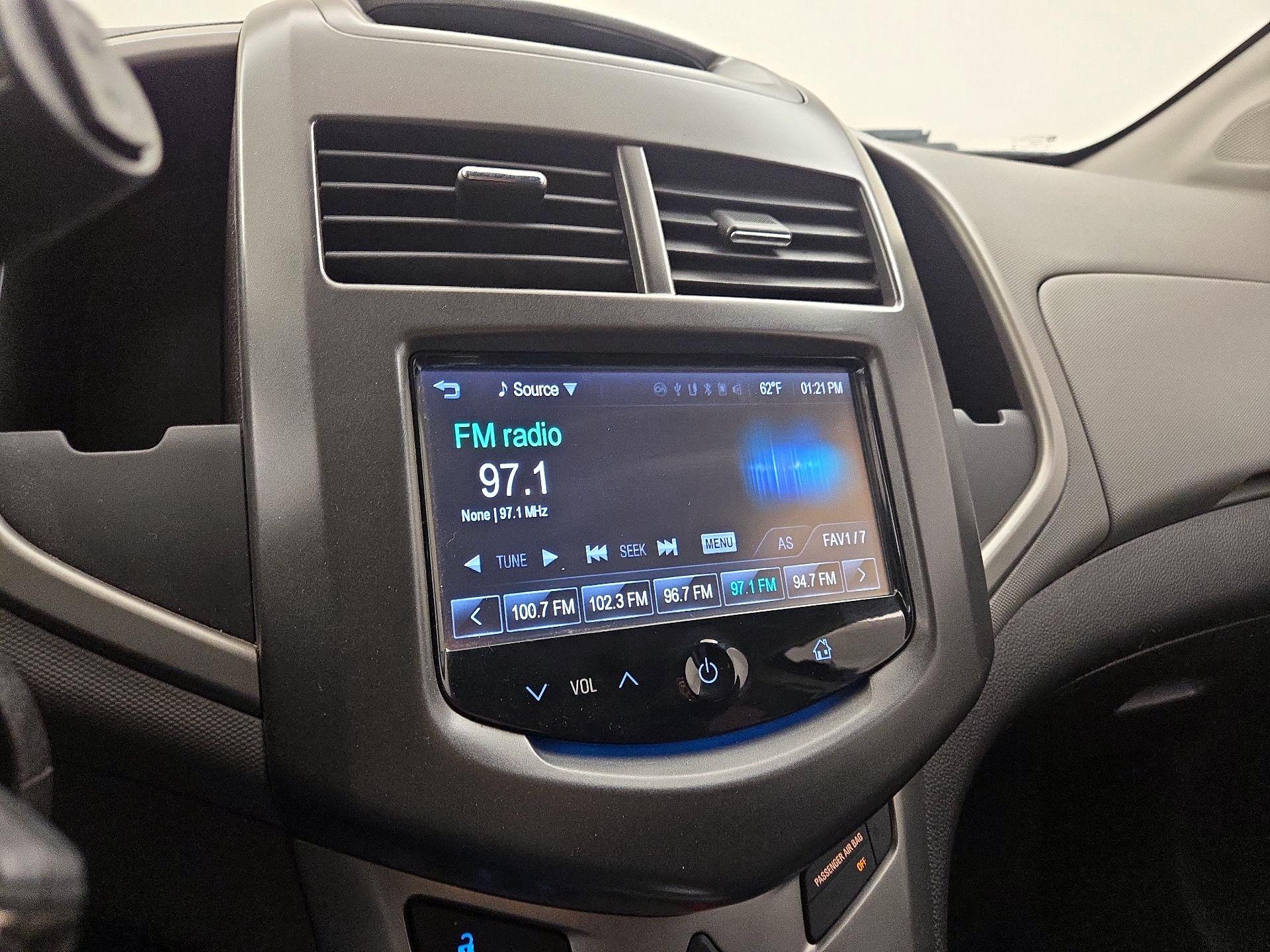 Thumbnail: 2015 Chevrolet Sonic - 15