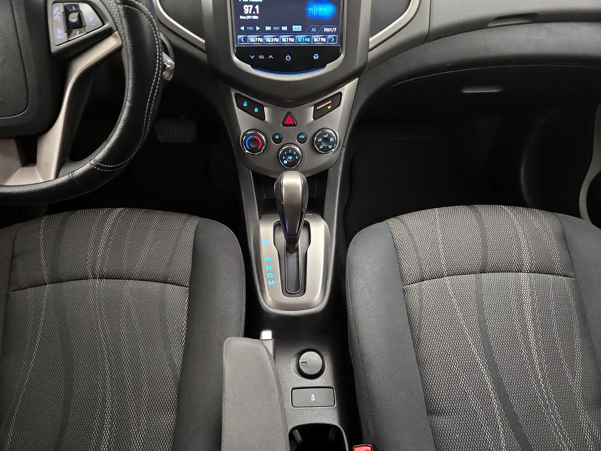 Thumbnail: 2015 Chevrolet Sonic - 17