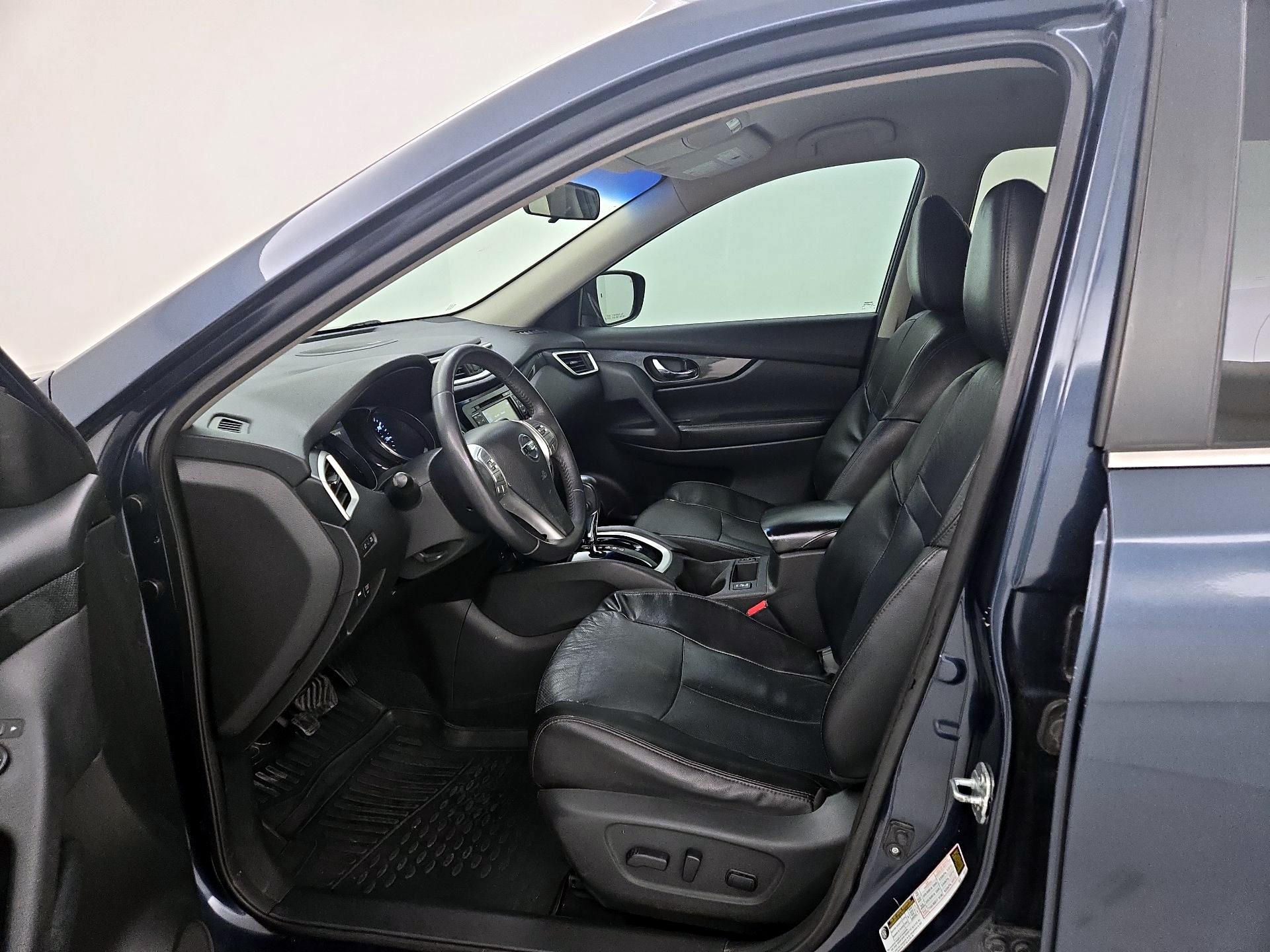 Thumbnail: 2015 Nissan Rogue - 11