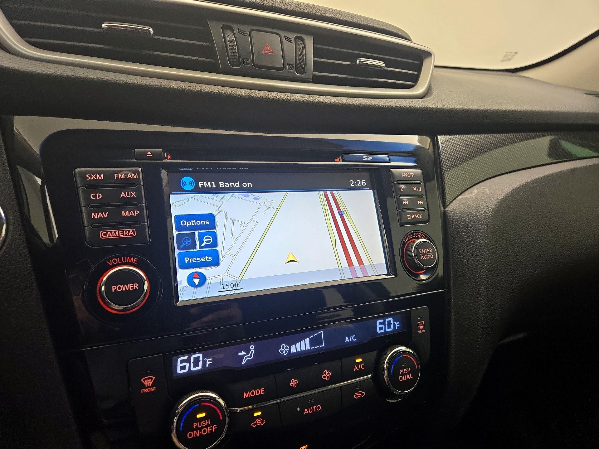 Thumbnail: 2015 Nissan Rogue - 14