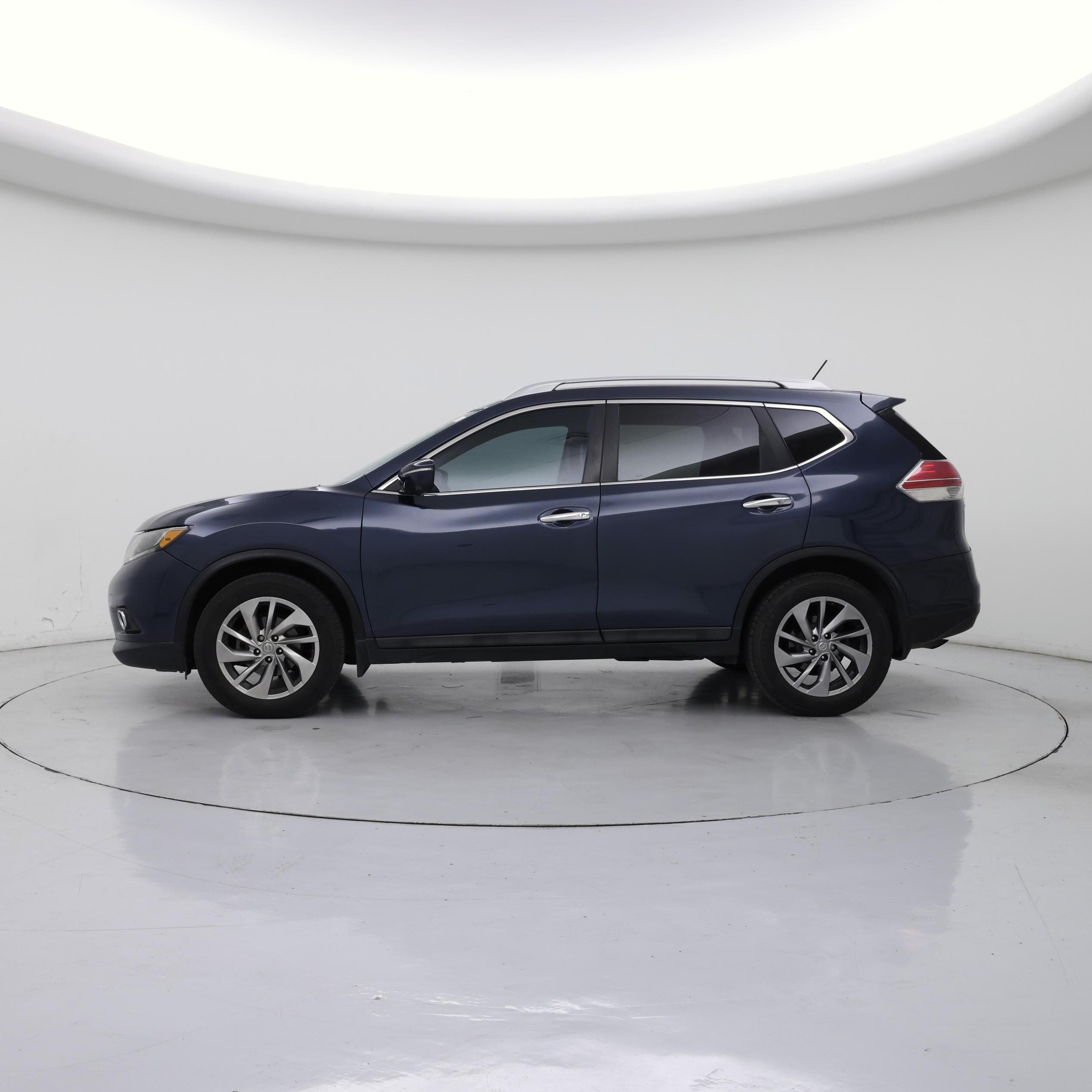 Thumbnail: 2015 Nissan Rogue - 3