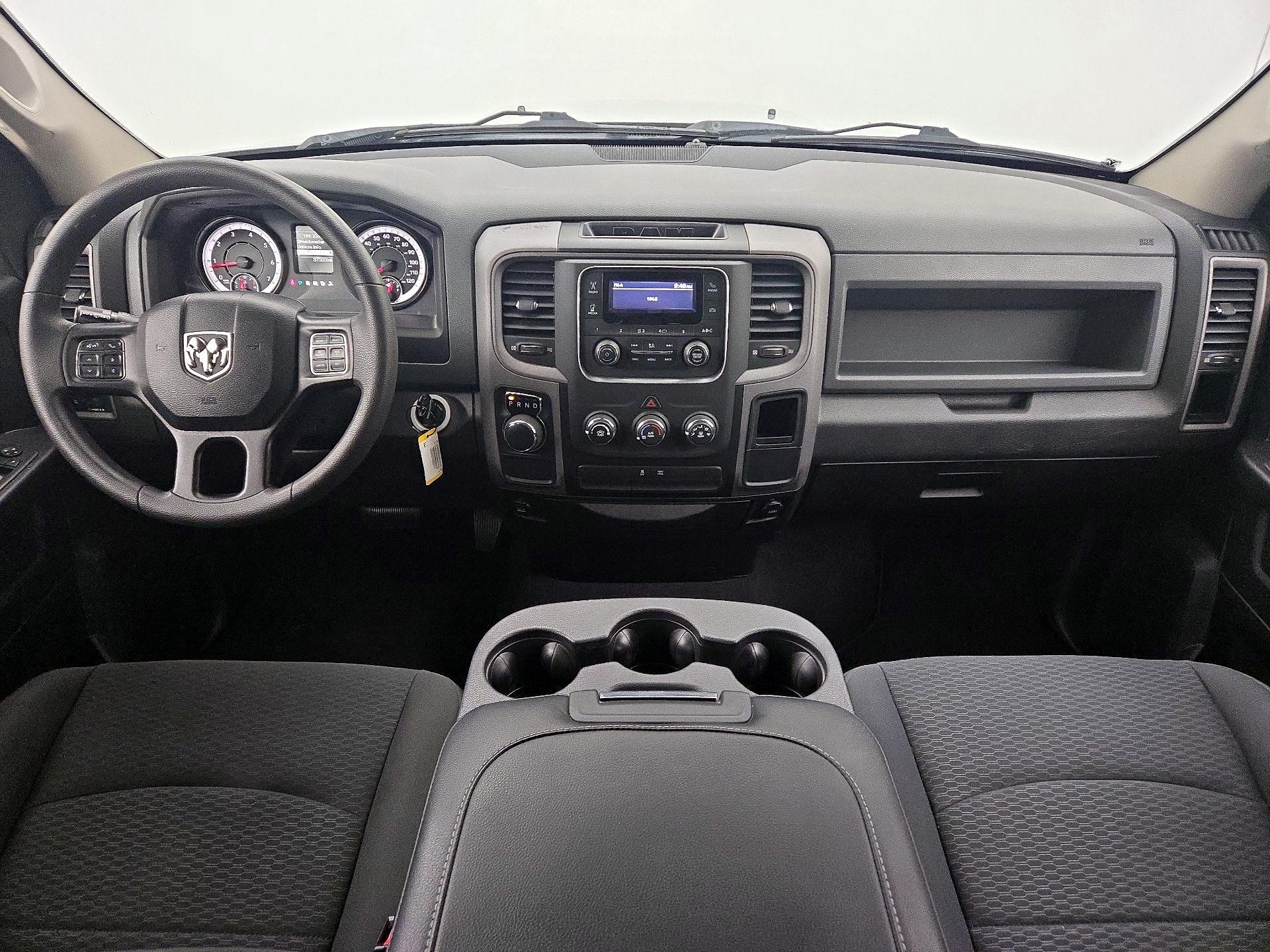 Thumbnail: 2019 RAM 1500 Classic - 9