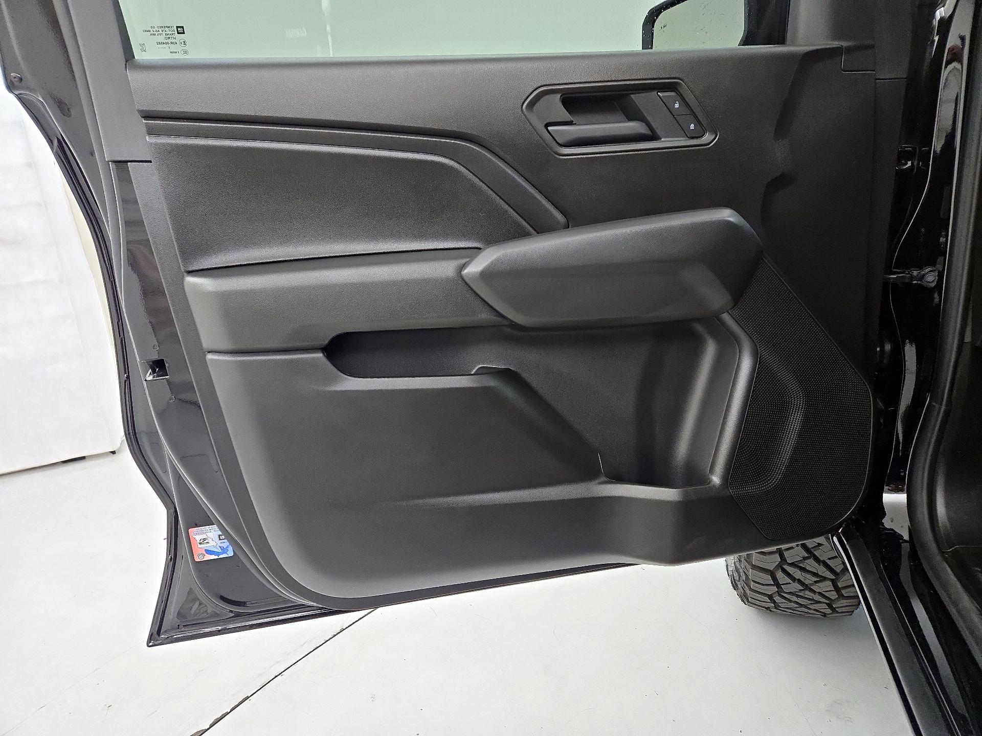 Thumbnail: 2026 Chevrolet Colorado - 12