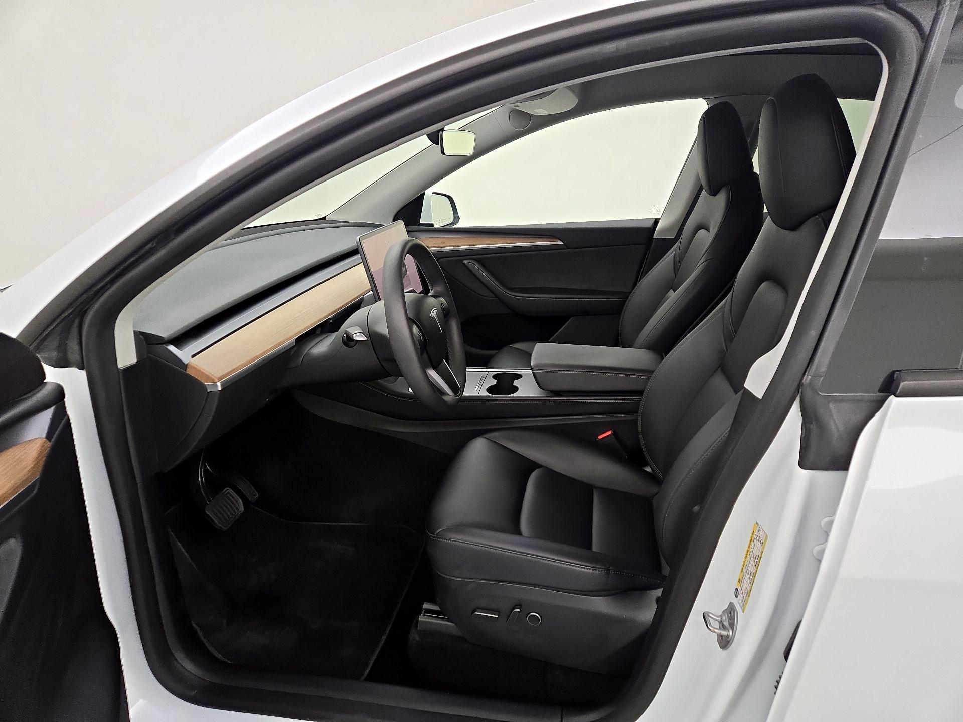 Thumbnail: 2024 Tesla Model Y - 11