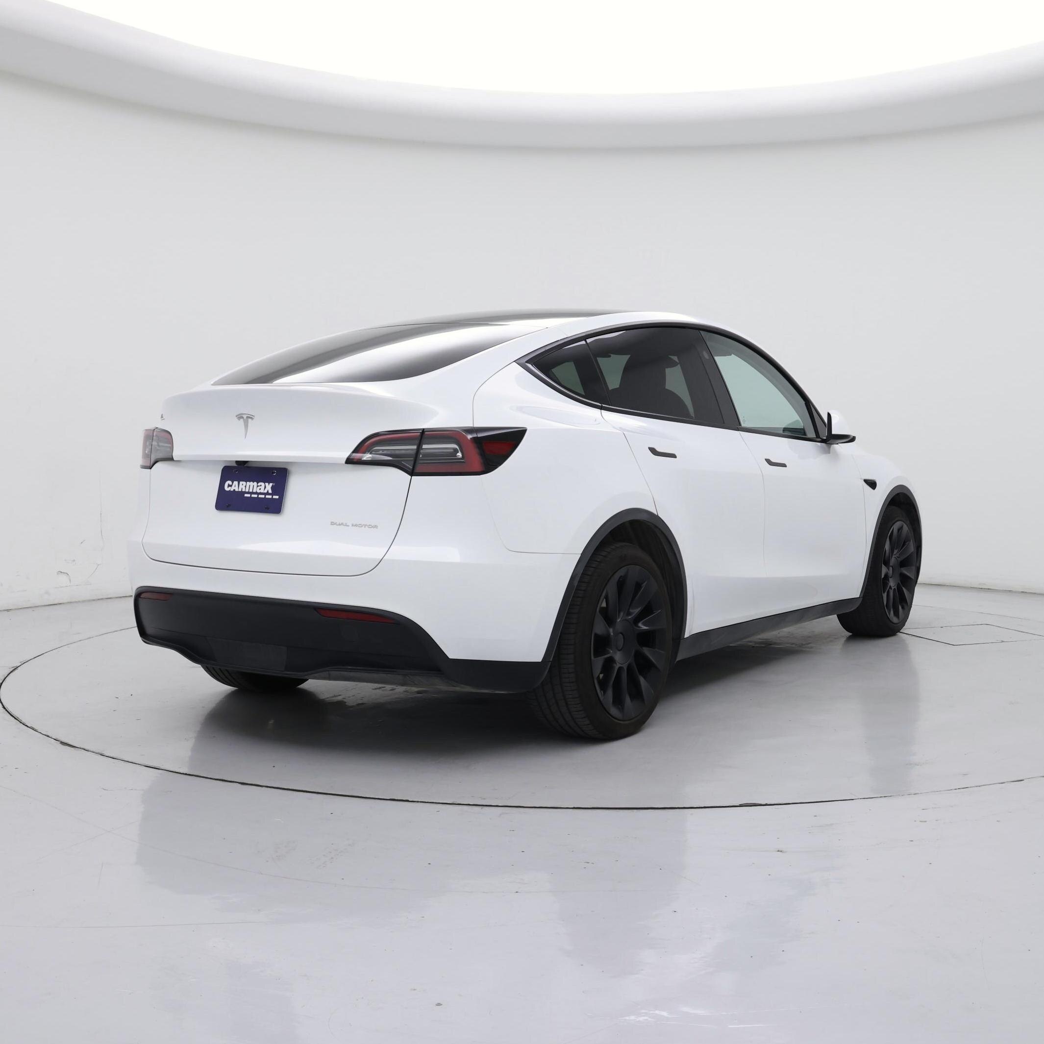 Thumbnail: 2024 Tesla Model Y - 8