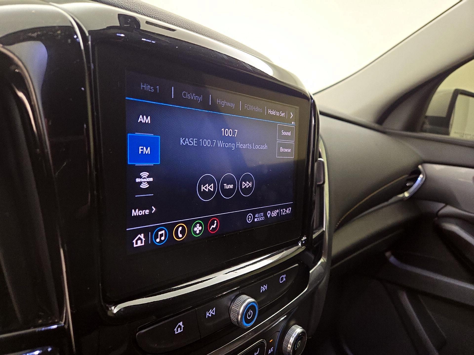 Thumbnail: 2021 Chevrolet Traverse - 15