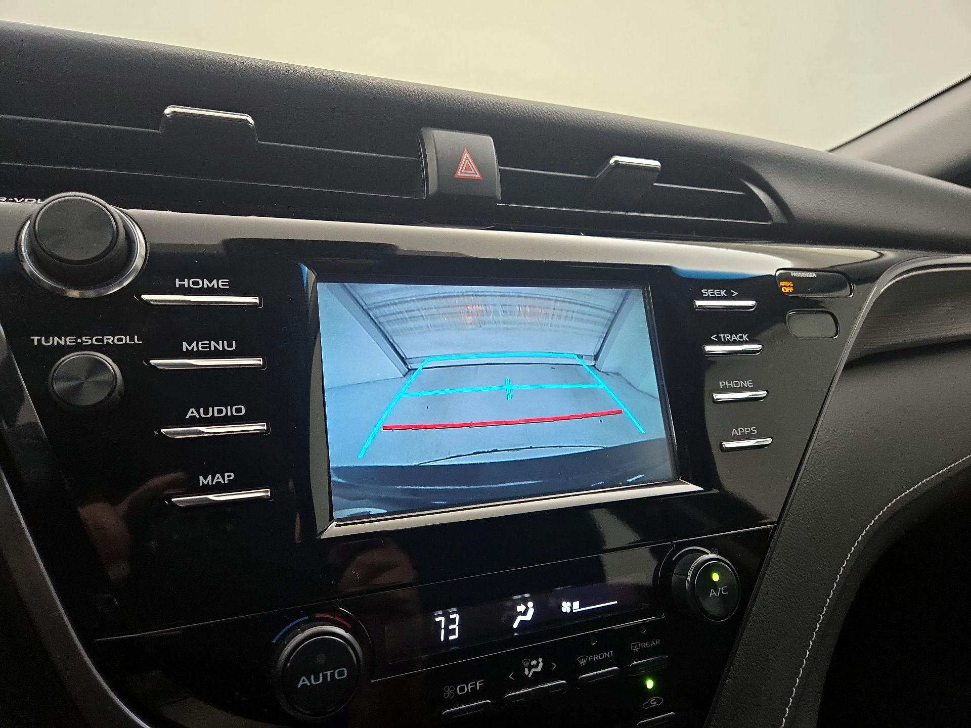 Thumbnail: 2019 Toyota Camry - 14