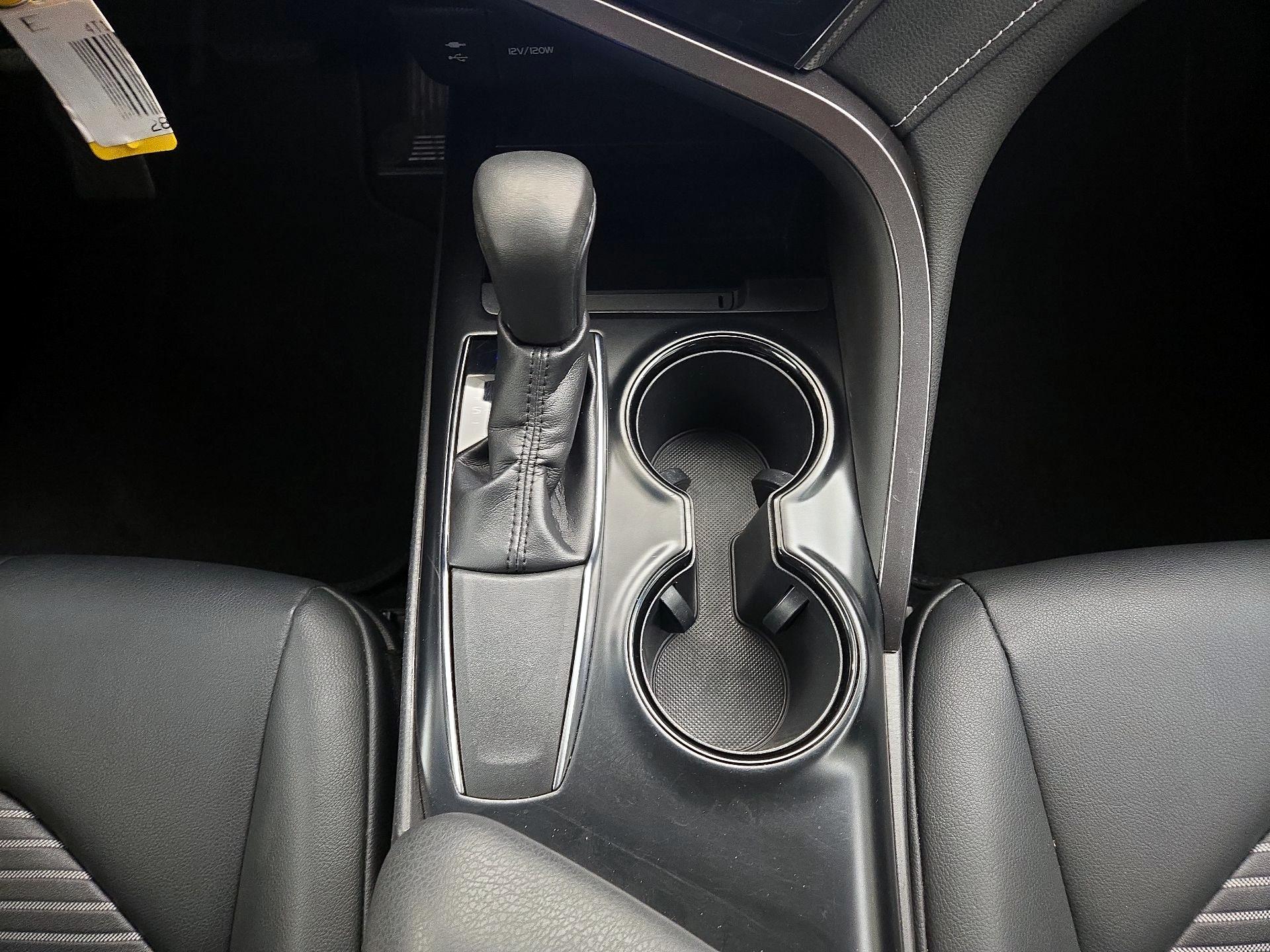 Thumbnail: 2019 Toyota Camry - 17