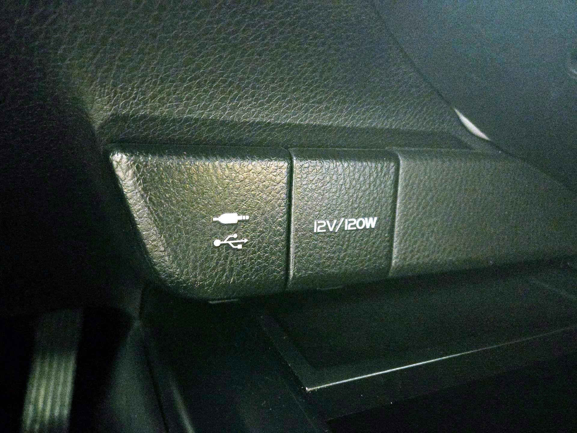 Thumbnail: 2019 Toyota Camry - 18