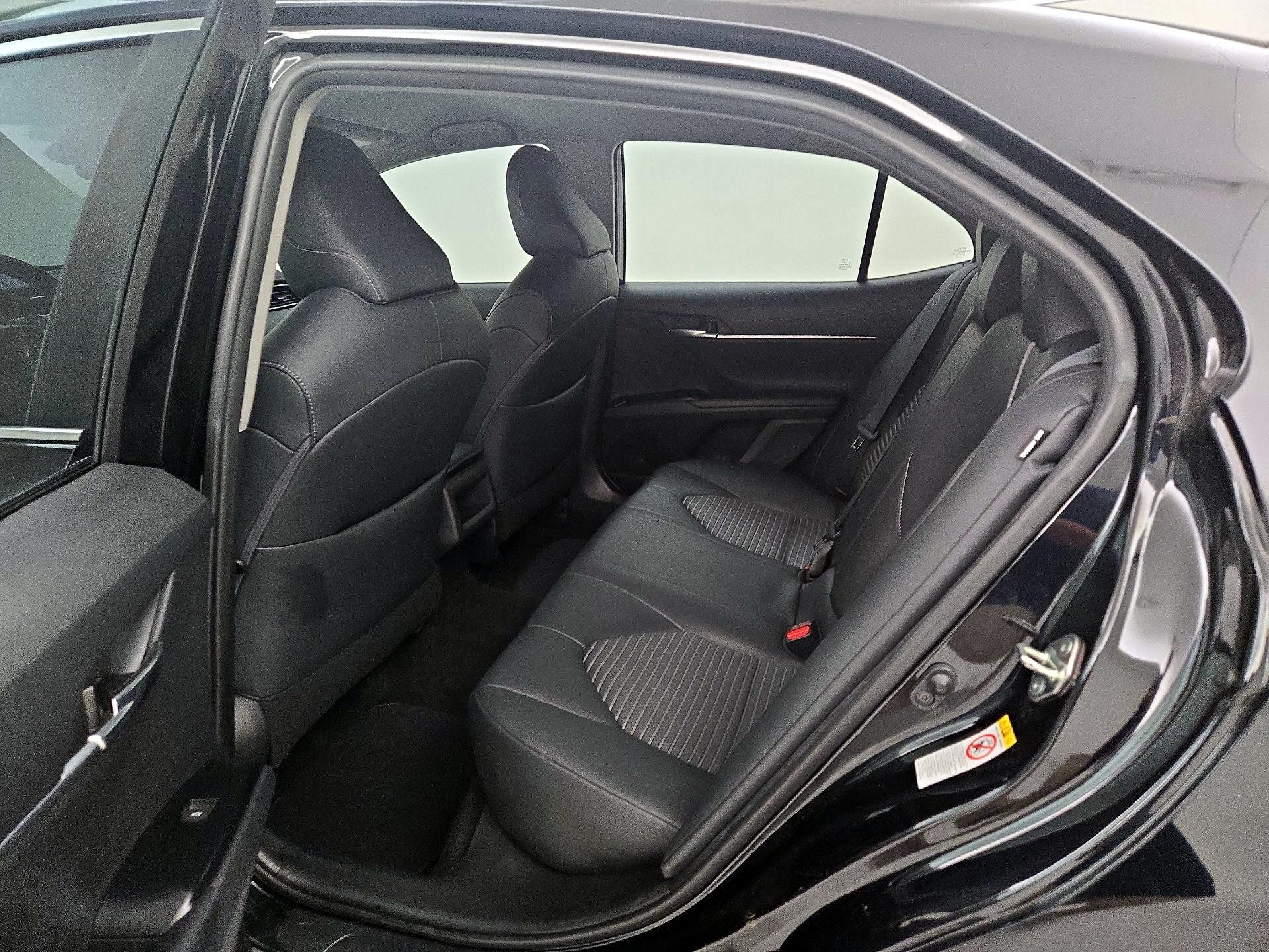 Thumbnail: 2019 Toyota Camry - 19