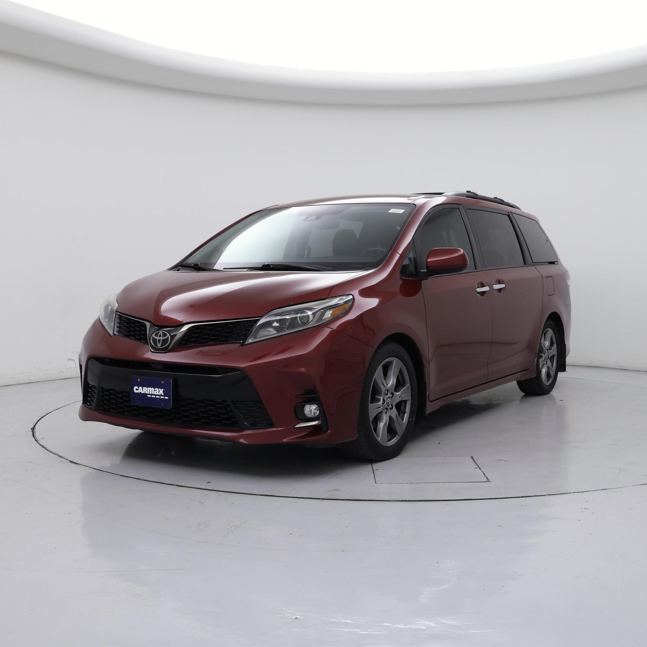 Thumbnail: 2019 Toyota Sienna - 4