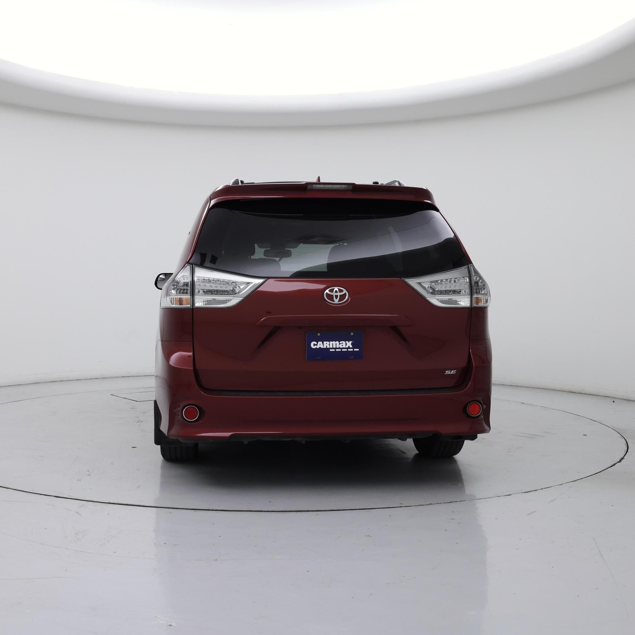 Thumbnail: 2019 Toyota Sienna - 6