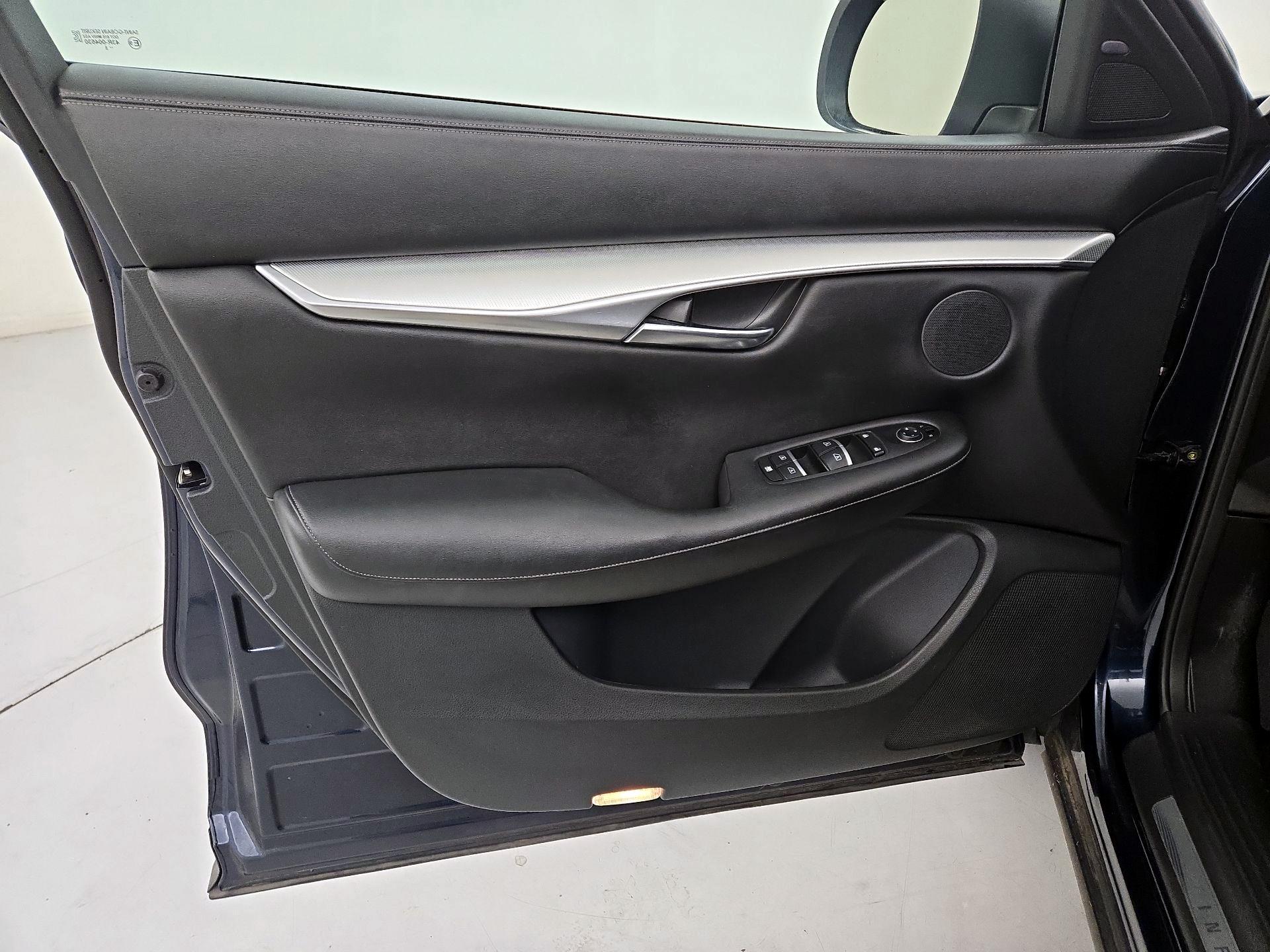 Thumbnail: 2019 INFINITI QX50 - 12