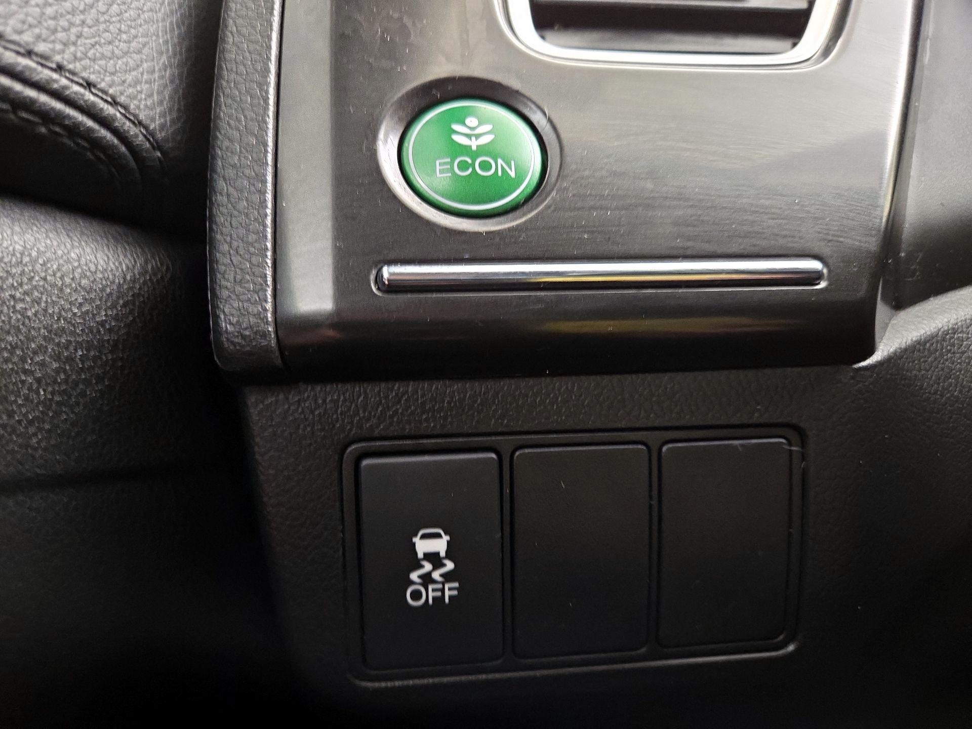 Thumbnail: 2015 Honda Civic - 13