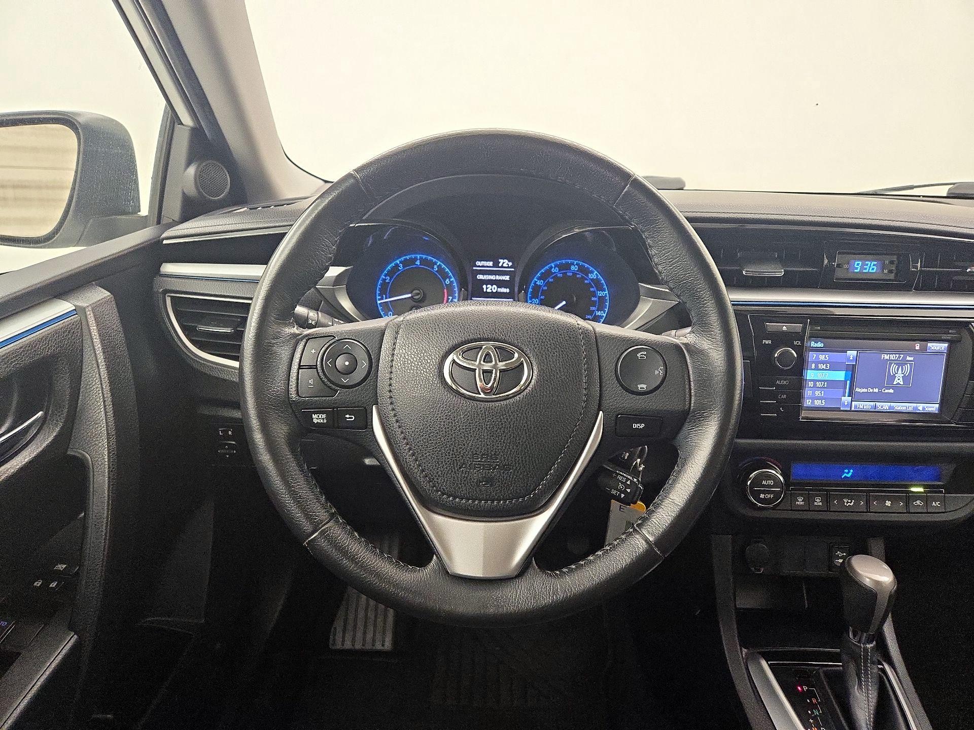 Thumbnail: 2015 Toyota Corolla - 10