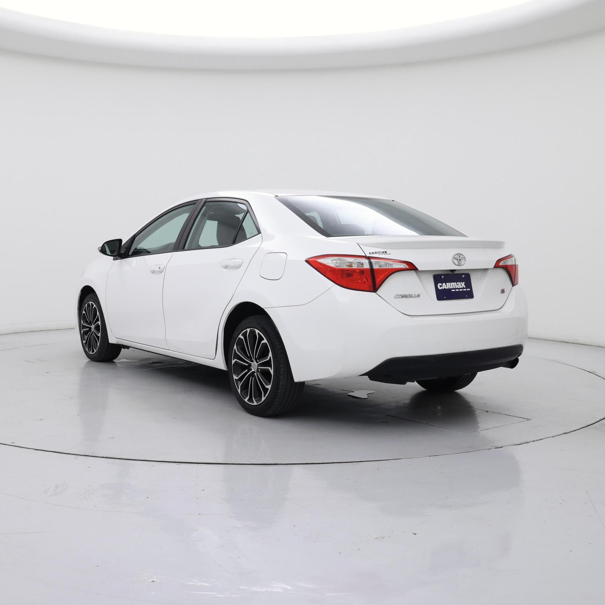 Thumbnail: 2015 Toyota Corolla - 2