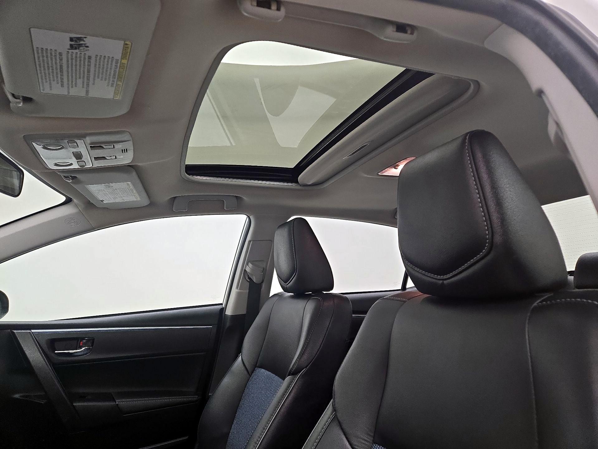 Thumbnail: 2015 Toyota Corolla - 19