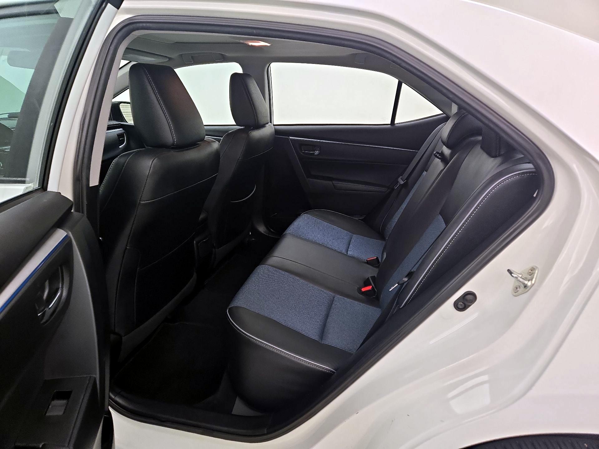 Thumbnail: 2015 Toyota Corolla - 20