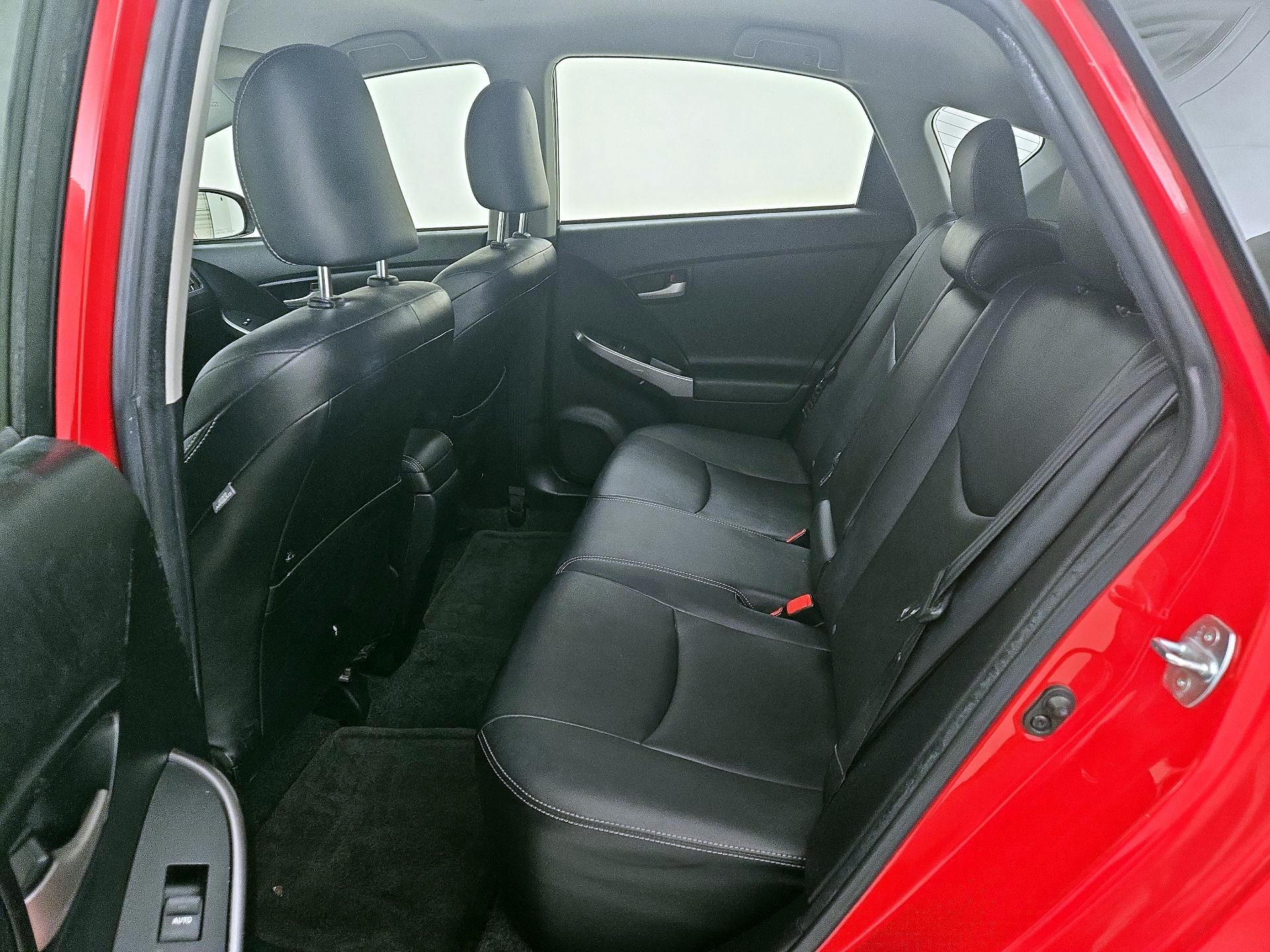 Thumbnail: 2015 Toyota Prius - 18