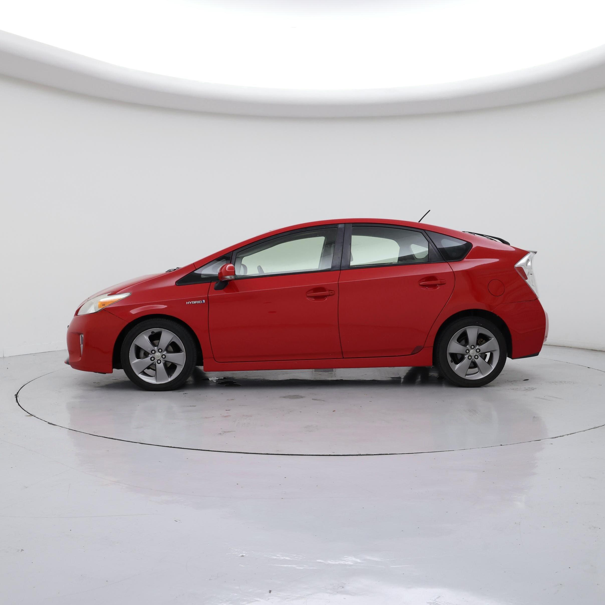 Thumbnail: 2015 Toyota Prius - 3