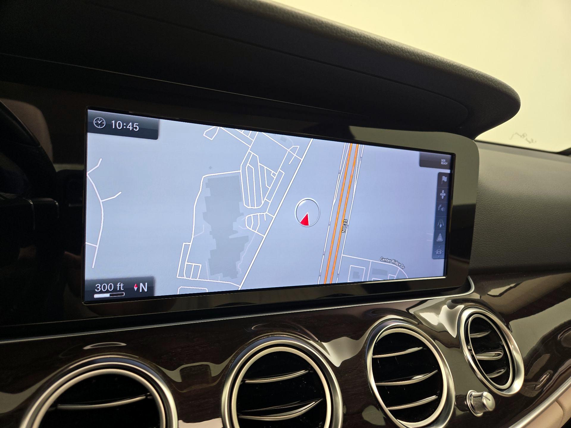 Thumbnail: 2017 Mercedes-Benz E-Class - 14