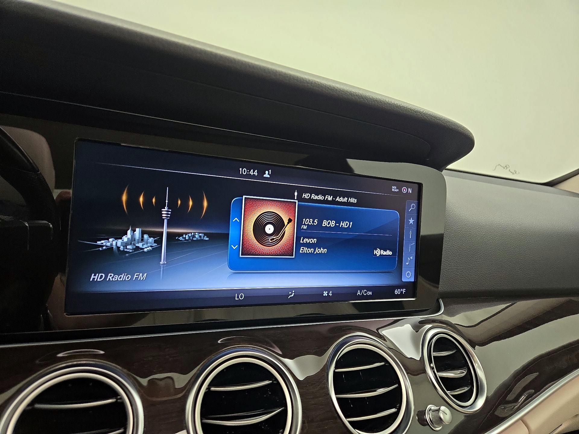 Thumbnail: 2017 Mercedes-Benz E-Class - 16