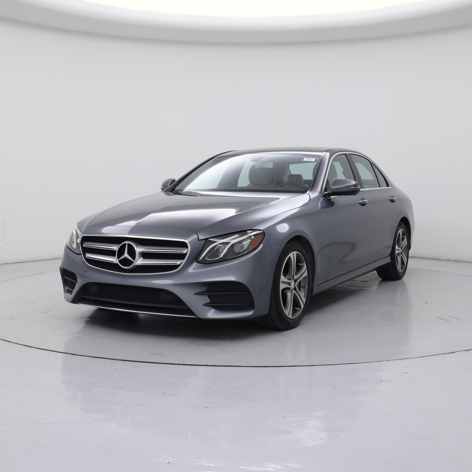 Thumbnail: 2017 Mercedes-Benz E-Class - 4