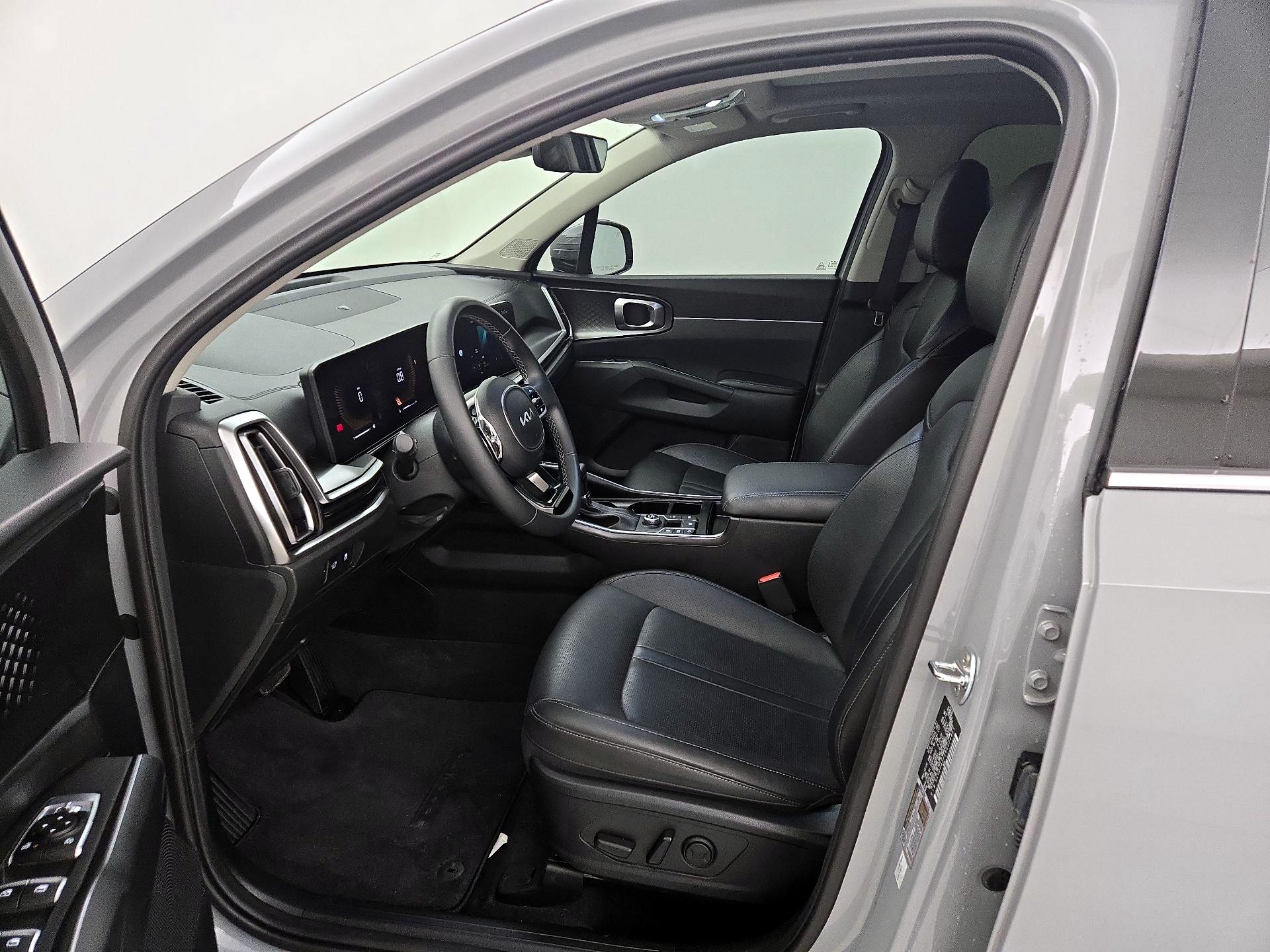 Thumbnail: 2024 Kia Sorento - 11