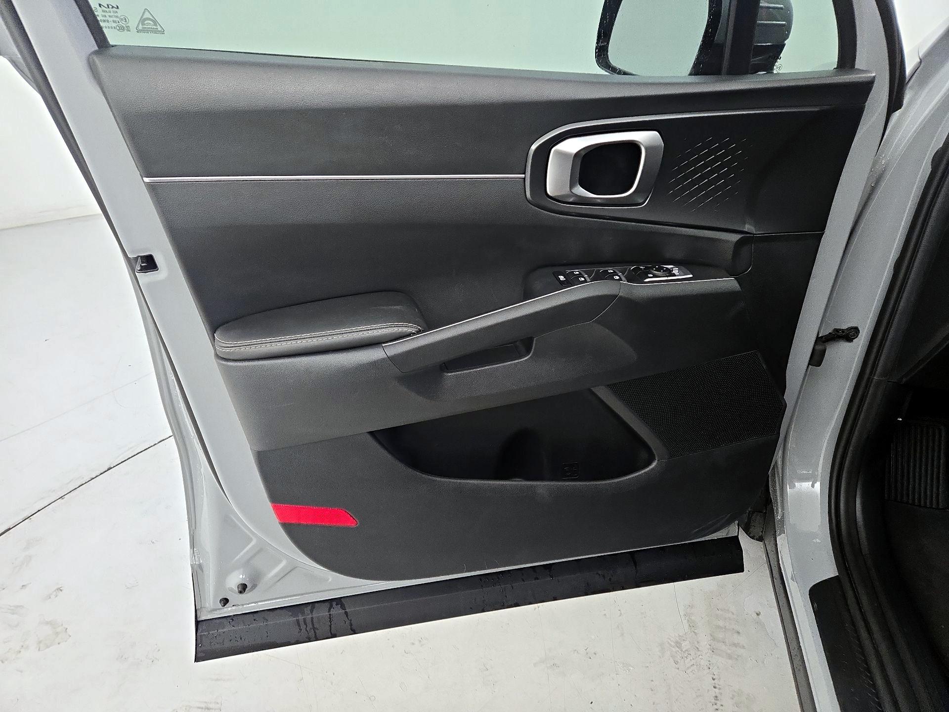 Thumbnail: 2024 Kia Sorento - 12