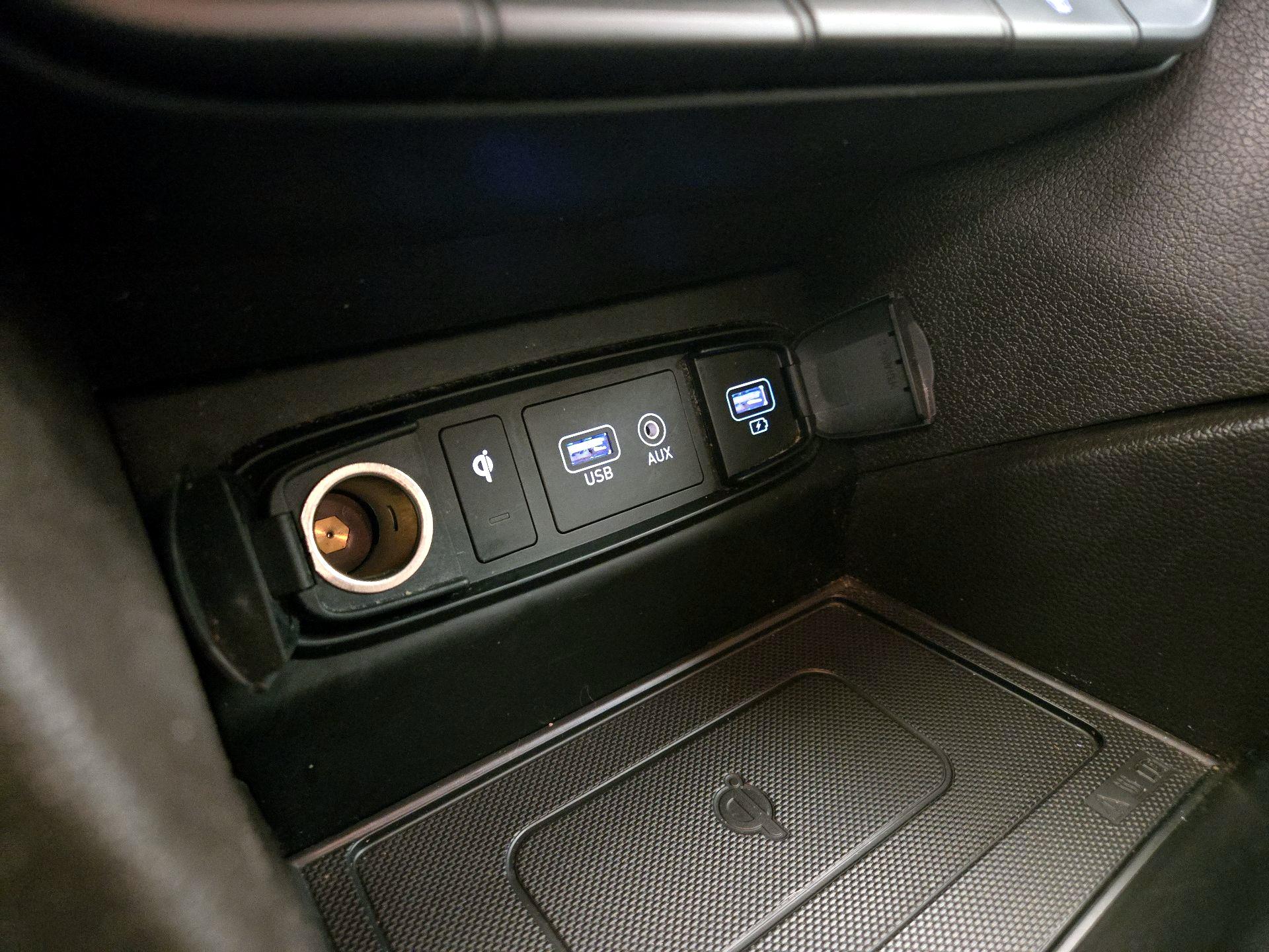 Thumbnail: 2020 Hyundai Santa Fe - 18