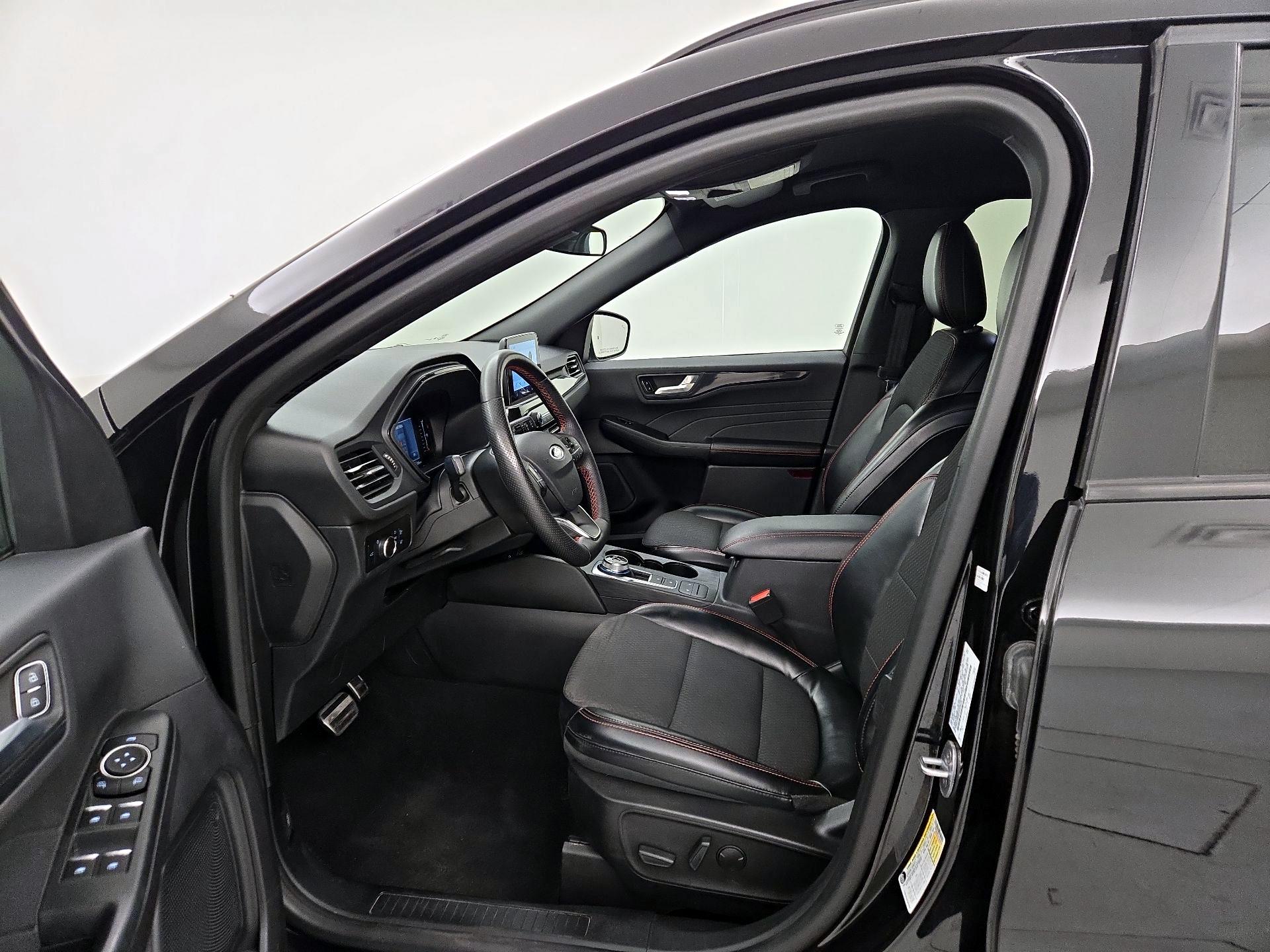 Thumbnail: 2023 Ford Escape - 11